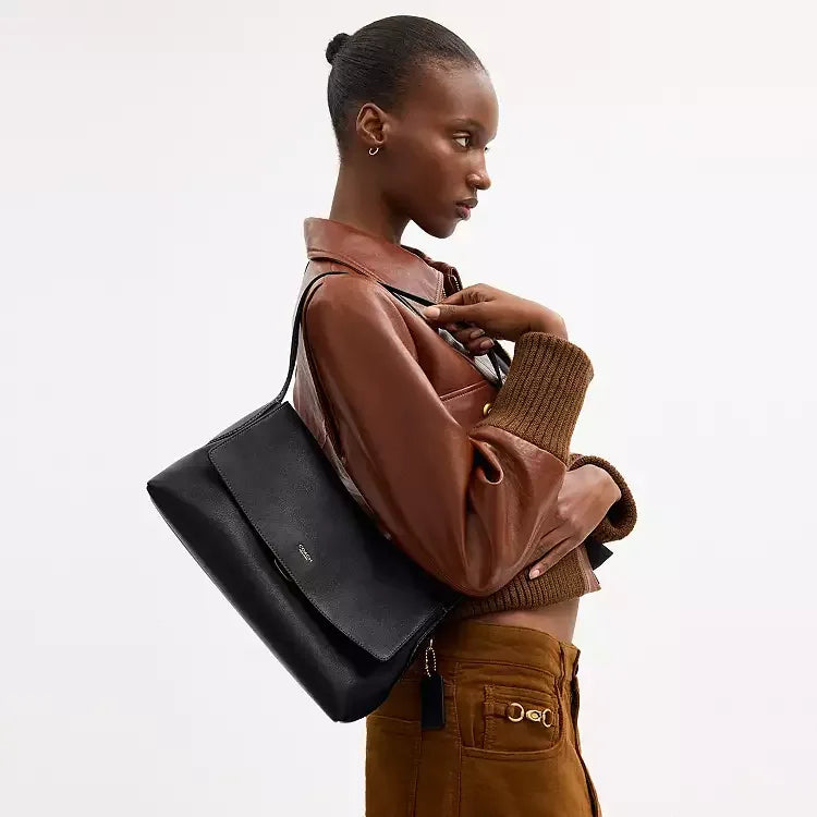 Coach Chelsea Shoulder Bag 30 – Brass/Black - Mind Türkiye