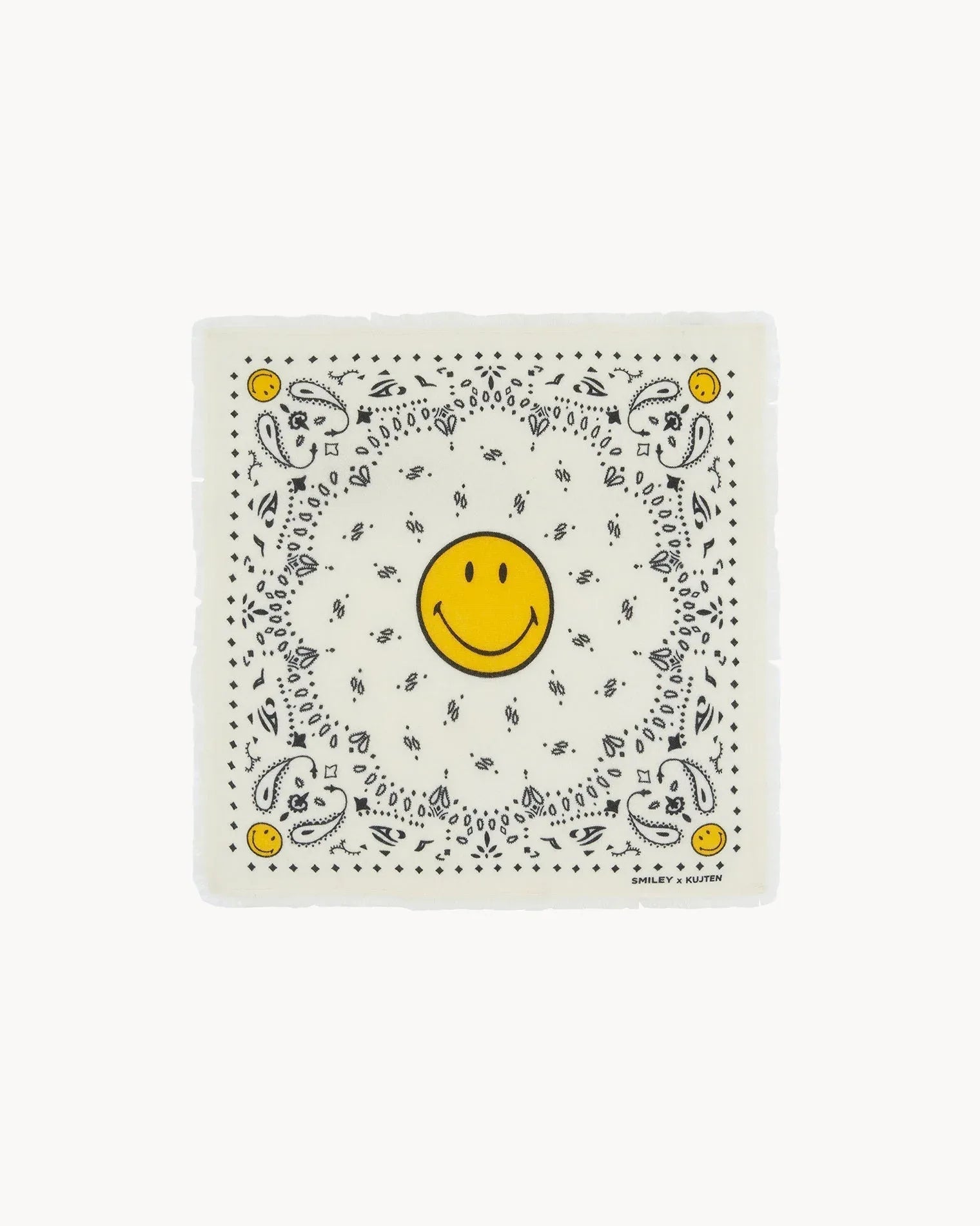 KUJTEN Small Bandana Hachi Smiley White – Bandana - Mind Türkiye