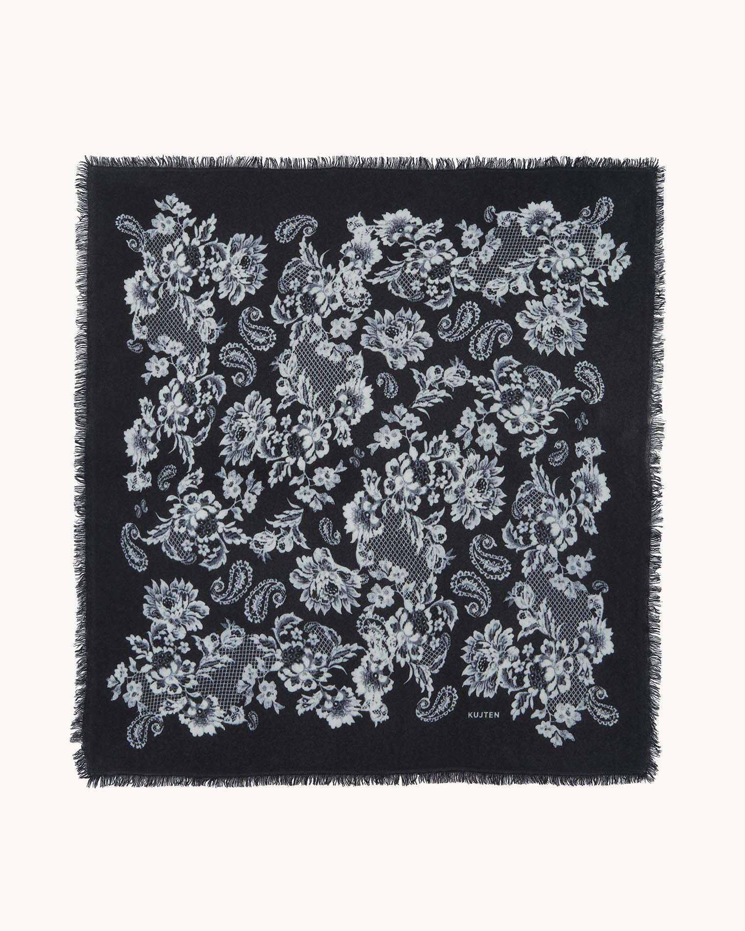 KUJTEN Large Bandana Hachiko Lace Black – White – Bandana