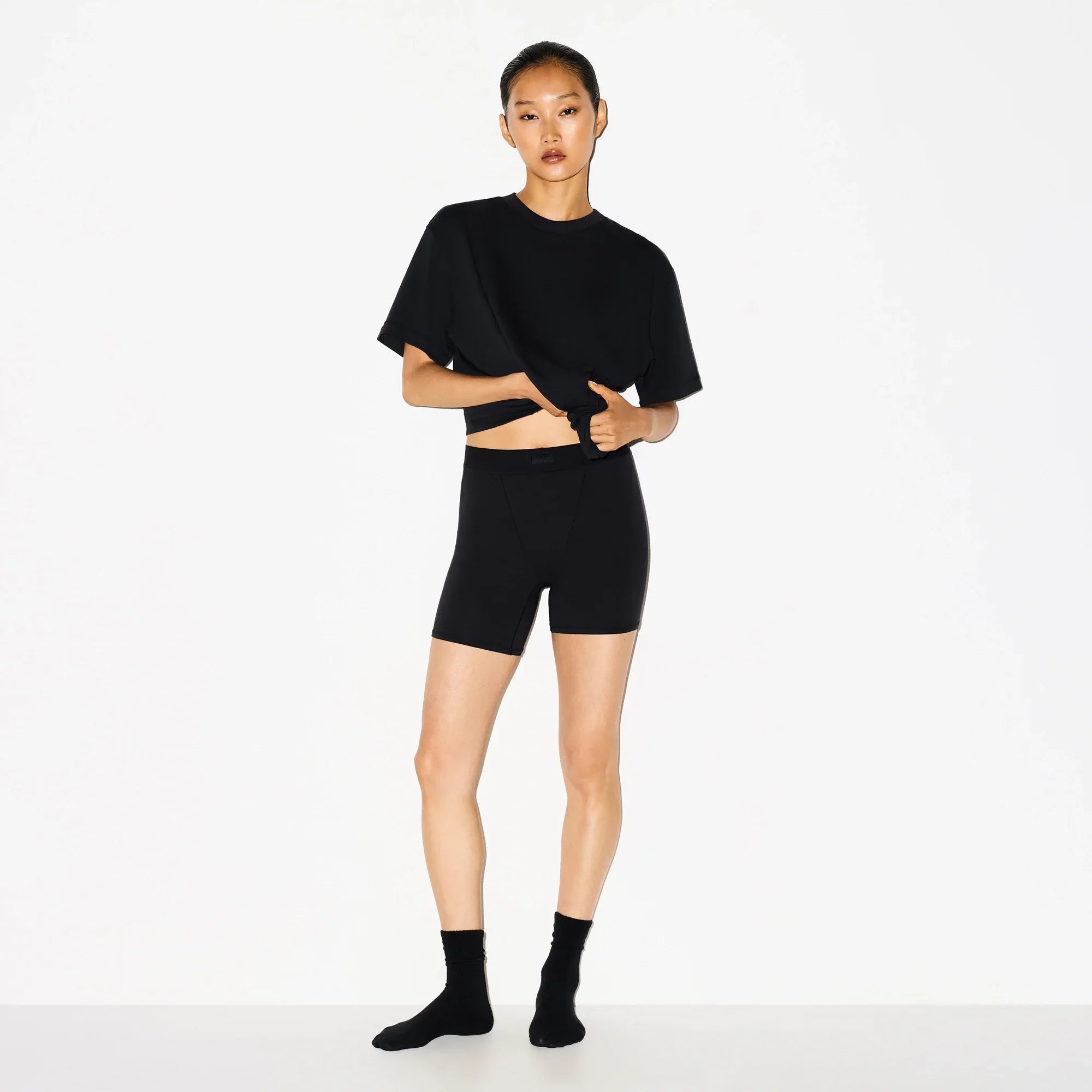 SKIMS BOYFRIEND BOXER | ONYX - Mind Türkiye