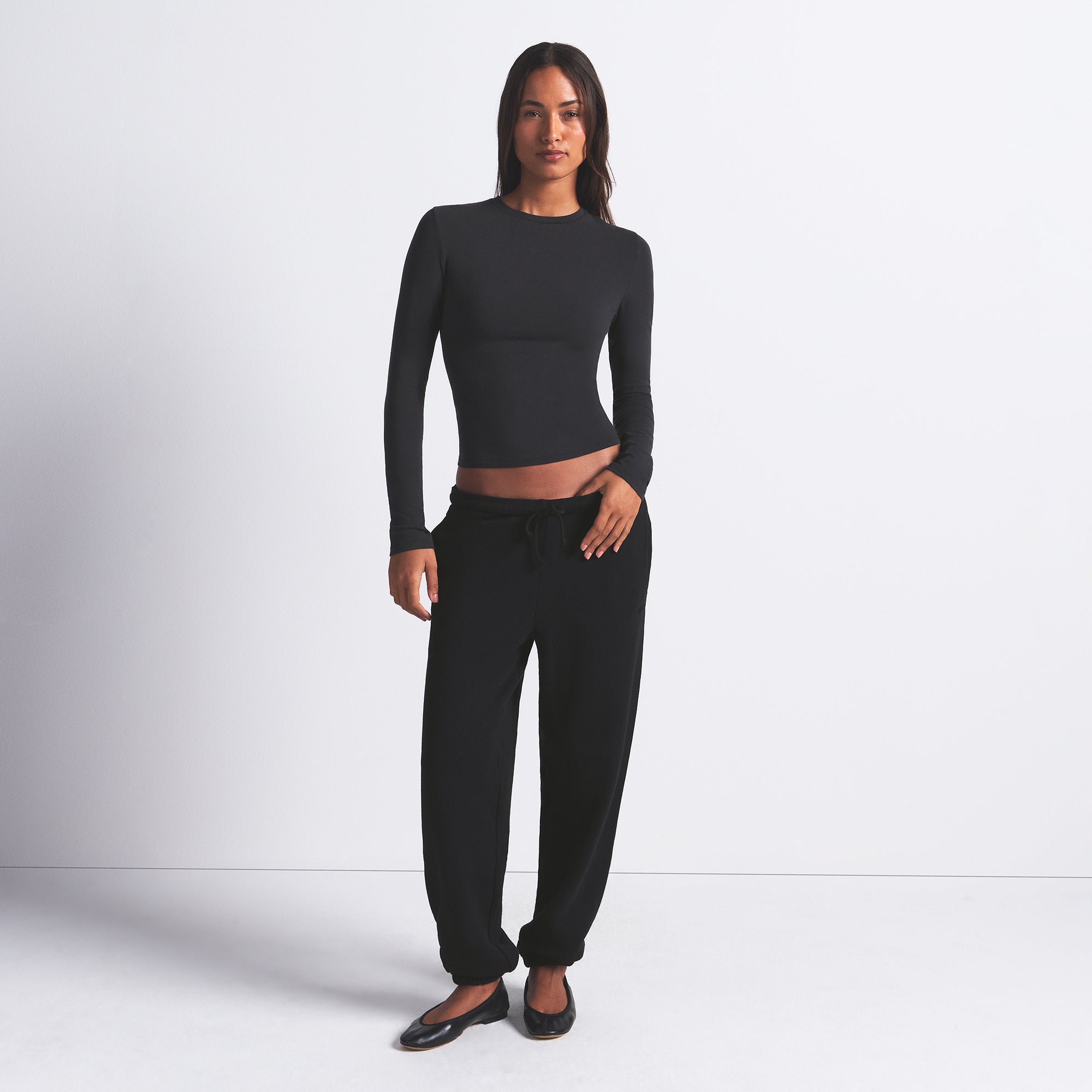 SKIMS COTTON JERSEY LONG SLEEVE T-SHIRT | SOOT - Mind Türkiye