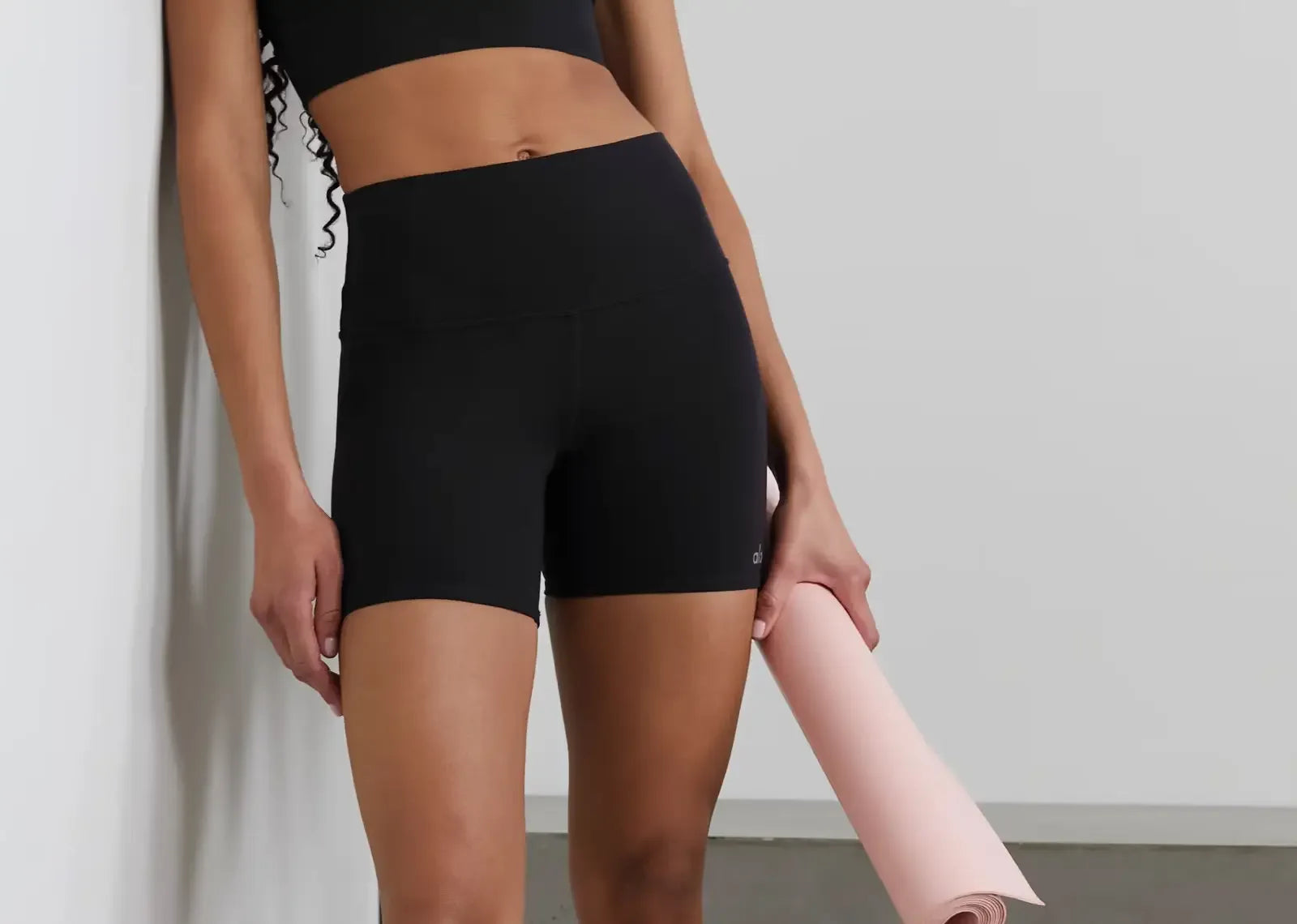 Alo Yoga Airbrush 5″ Stretch Cycling Shorts Black - Mind Türkiye