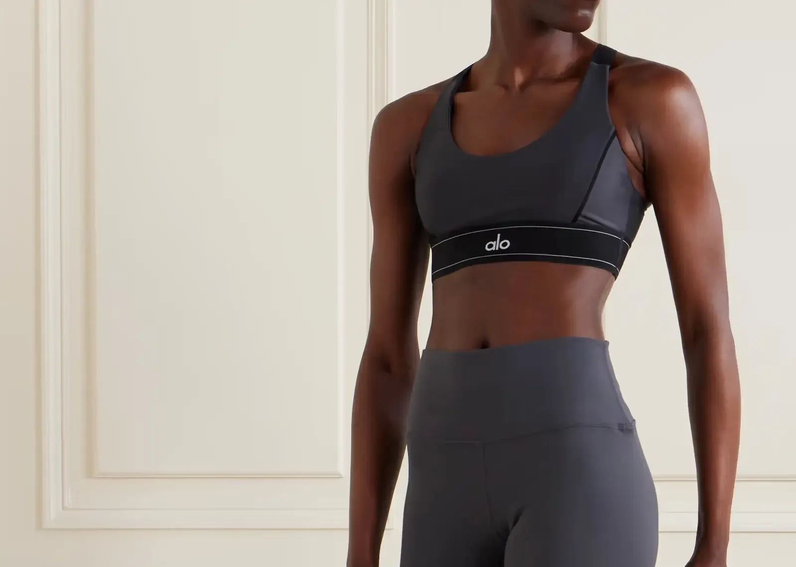 Alo Yoga Airlift Suit Up Sports Bra Anthracite Black - Mind Türkiye