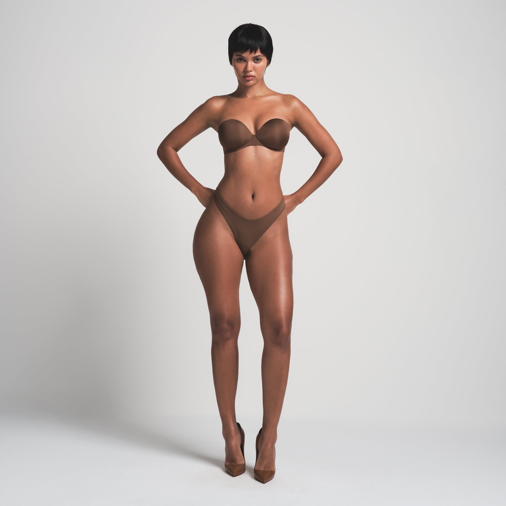 SKIMS ULTIMATE STRAPLESS PUSH-UP BRA | JASPER - Mind Türkiye