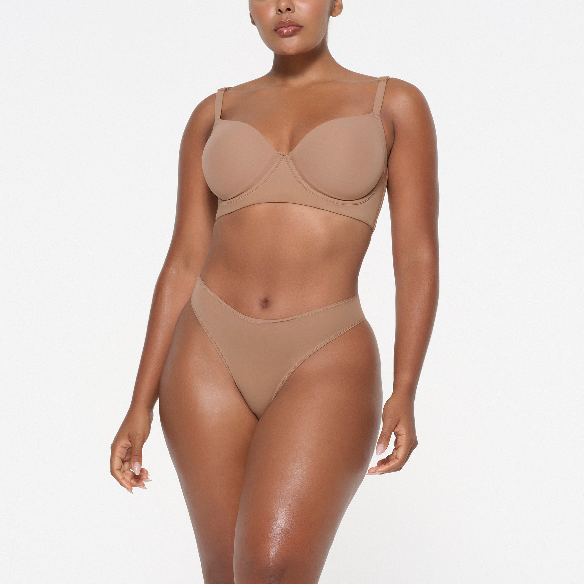 SKIMS FITS EVERYBODY BACK SMOOTHING FULL COVERAGE BRA | SIENNA - Mind Türkiye