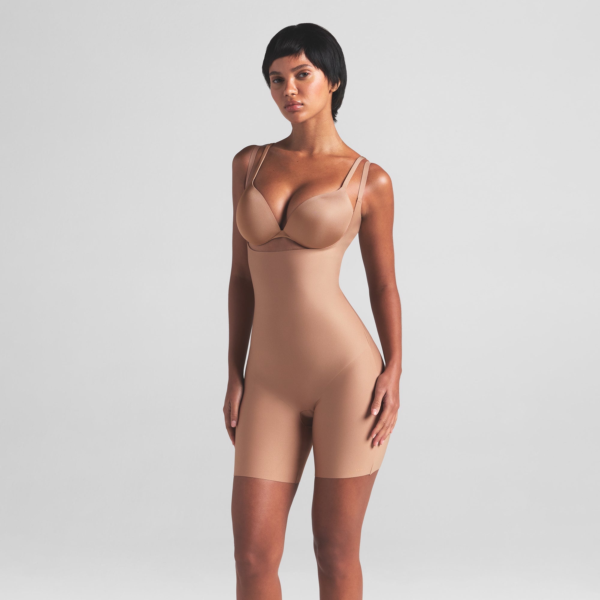 SKIMS BODY CORE SCULPT OPEN BUST MID THIGH BODYSUIT | SIENNA - Mind Türkiye