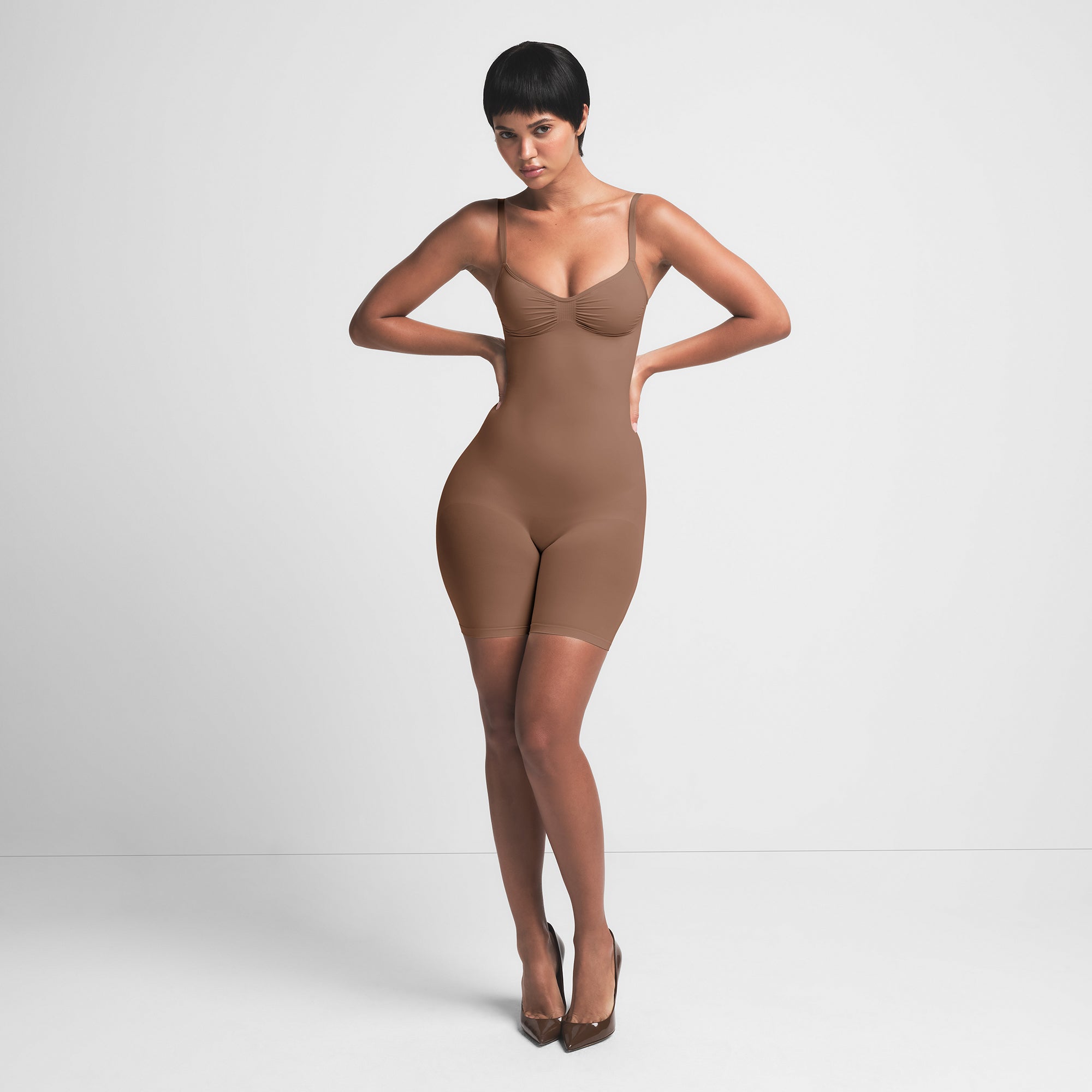 SKIMS SEAMLESS SCULPT MID THIGH BODYSUIT | JASPER - Mind Türkiye