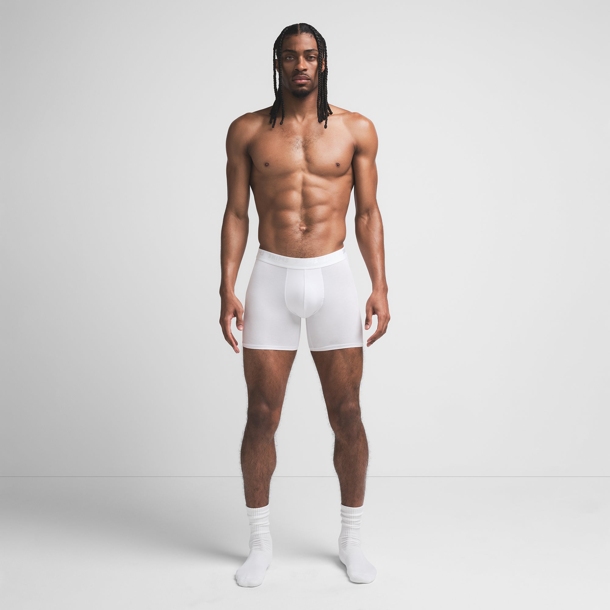 SKIMS STRETCH MENS 5″ BOXER BRIEF | CHALK - Mind Türkiye