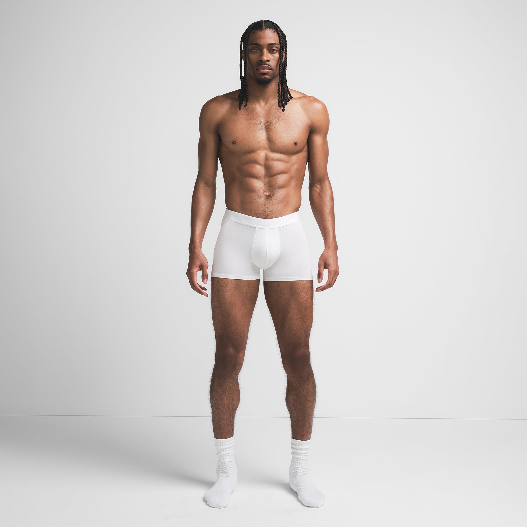 SKIMS STRETCH MENS 3″ BOXER BRIEF | CHALK - Mind Türkiye