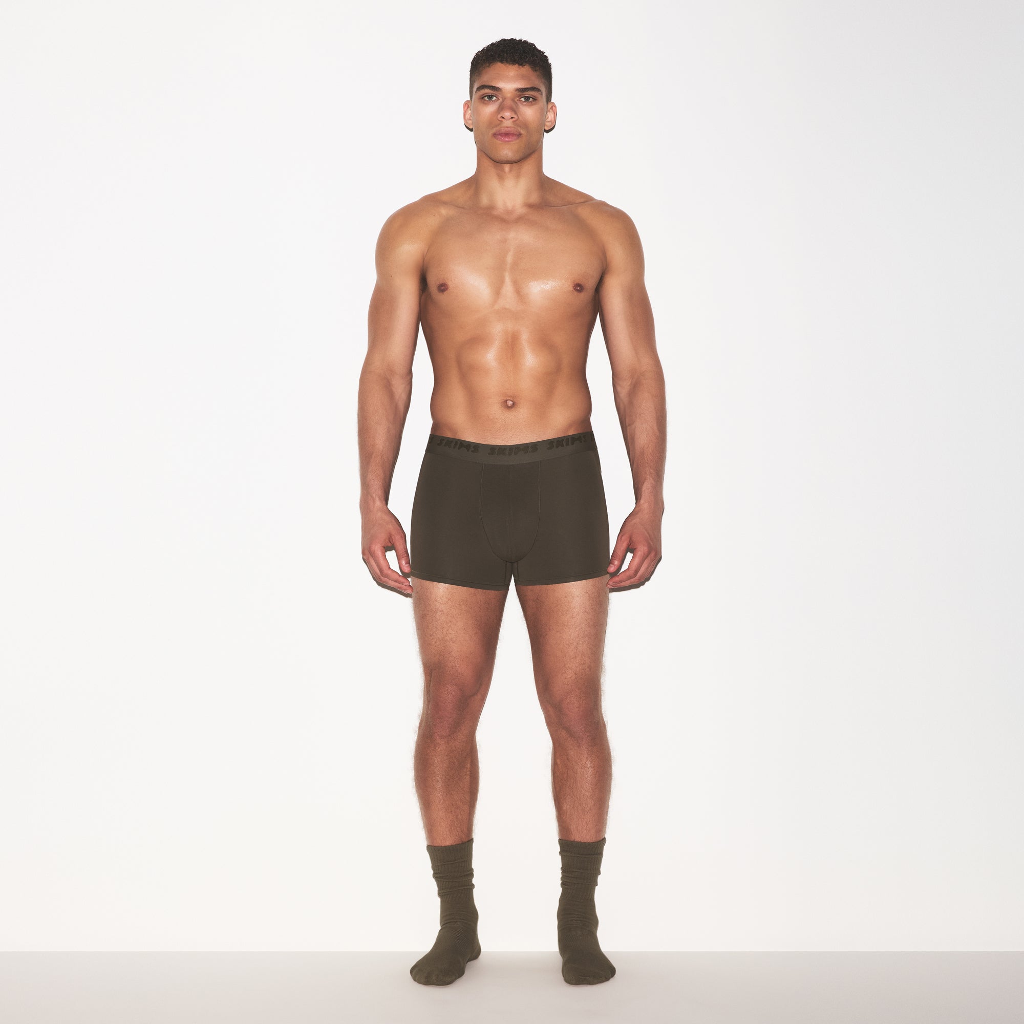 SKIMS STRETCH MENS 3″ BOXER BRIEF | LODEN - Mind Türkiye