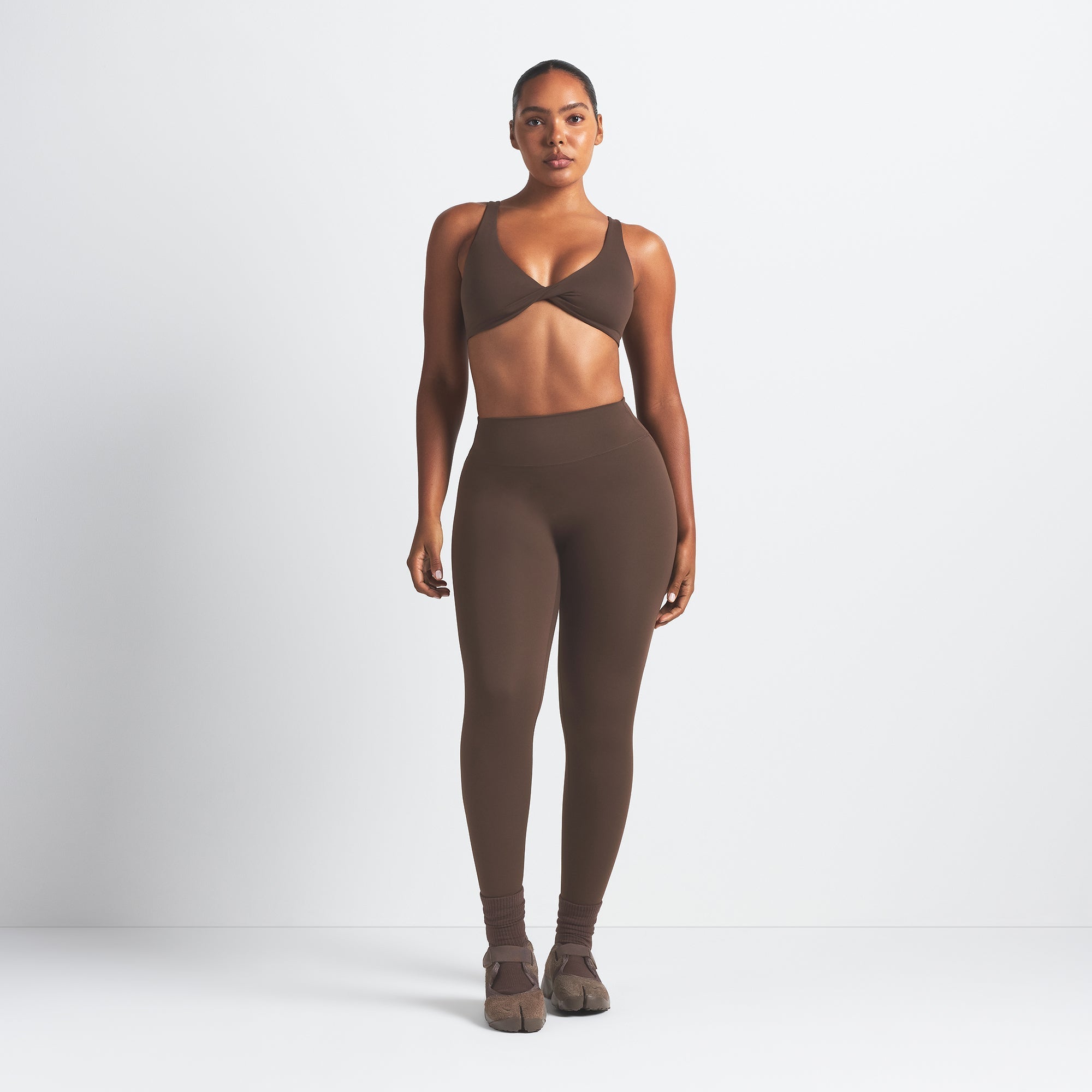 NikeSKIMS MATTE 26″ LEGGING | DARK SEPIA - Mind Türkiye