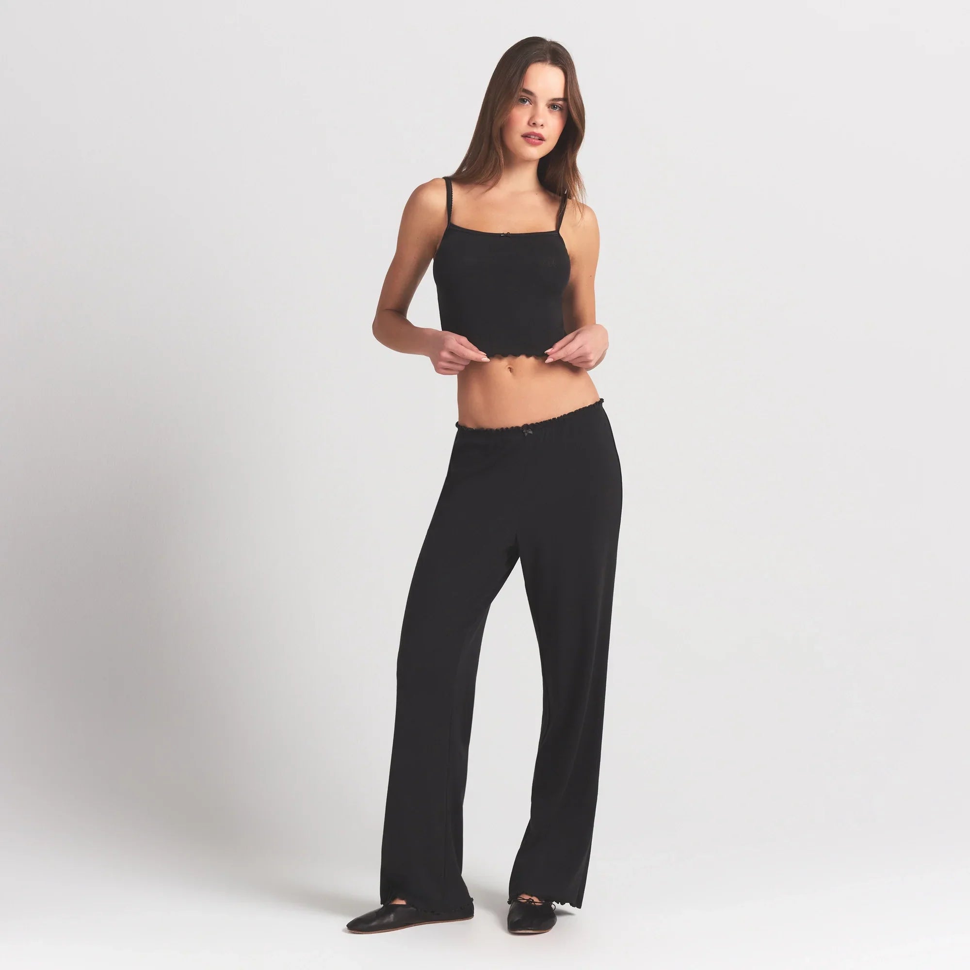 SKIMS LOGO POINTELLE STRAIGHT LEG PANT | SOOT - Mind Türkiye
