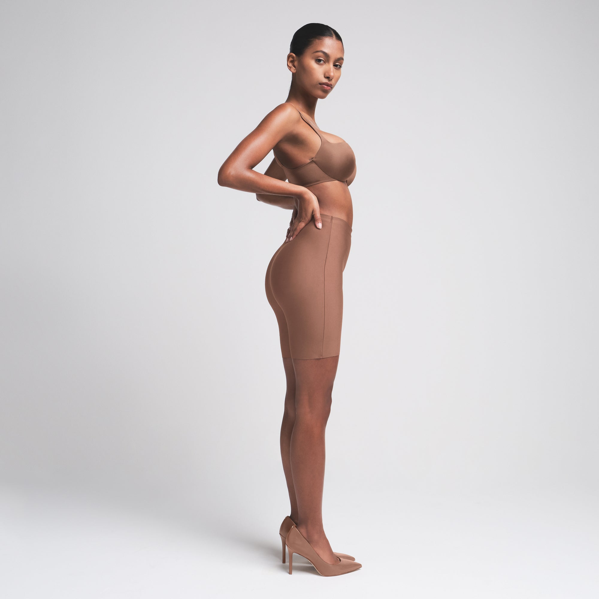 SKIMS BODY BUTT ENHANCING PADDED SHORT | JASPER - Mind Türkiye