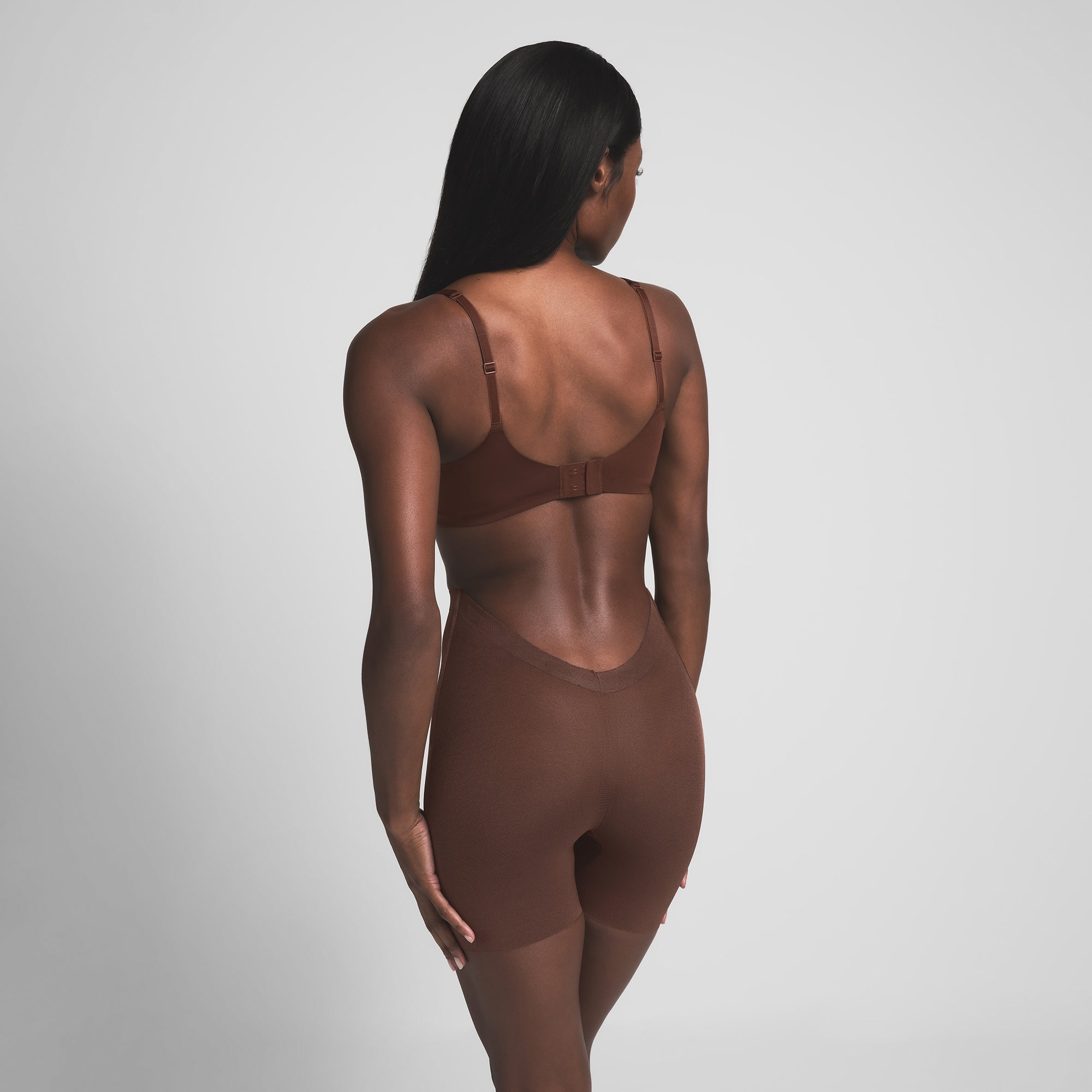 SKIMS SHEER SCULPT LOW BACK SHORT | COCOA - Mind Türkiye