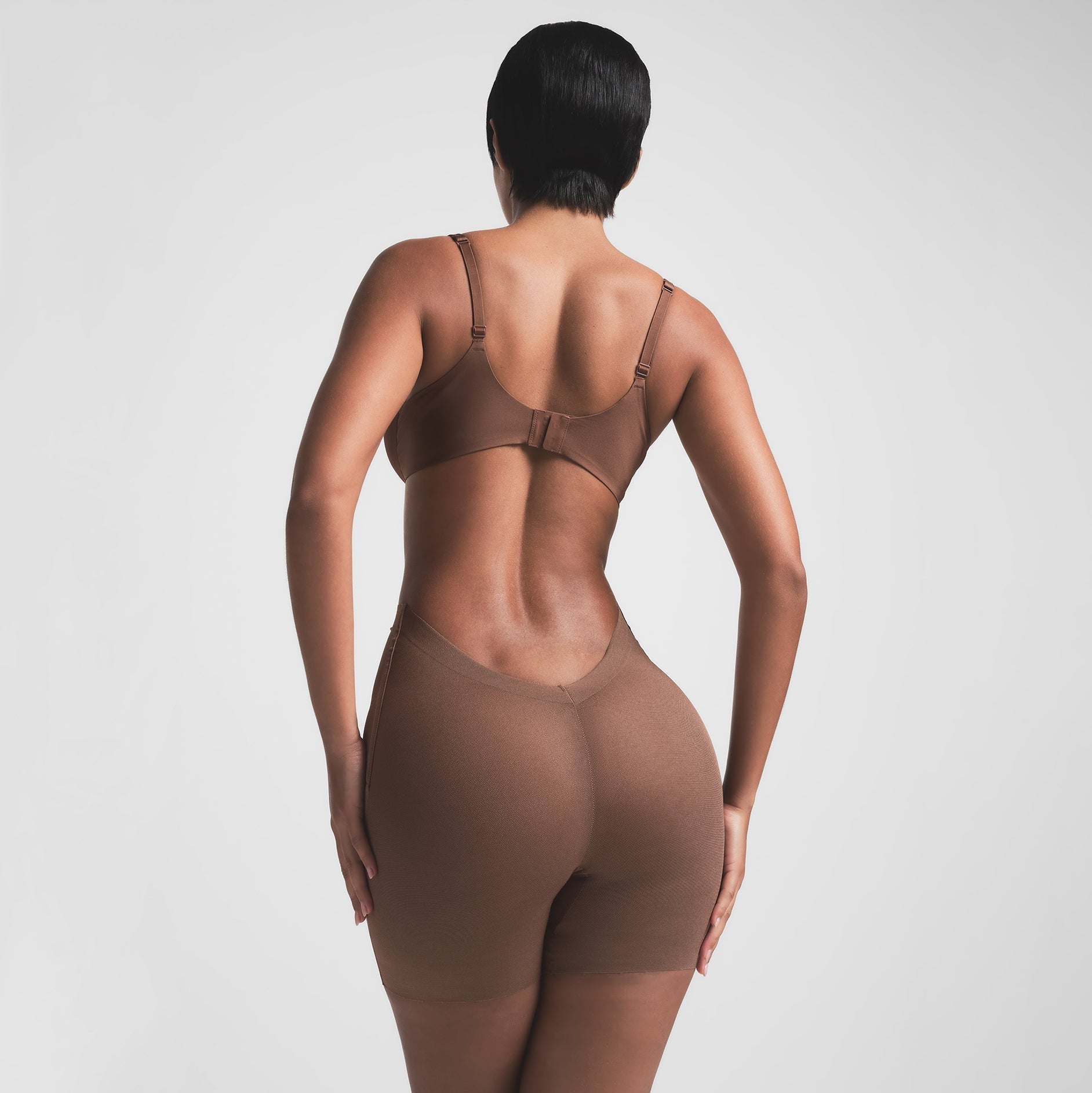 SKIMS SHEER SCULPT LOW BACK SHORT | JASPER - Mind Türkiye