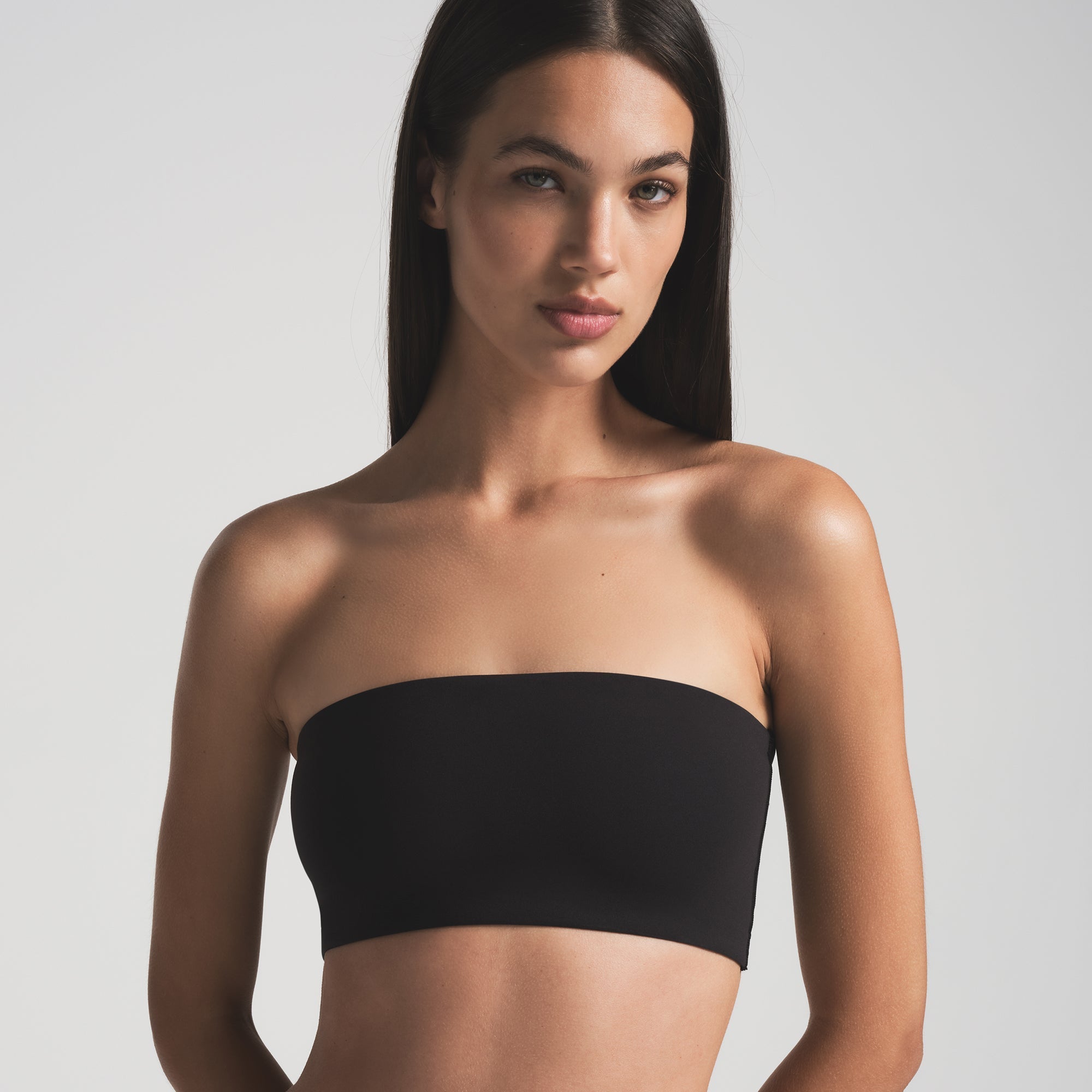 SKIMS FITS EVERYBODY BANDEAU | ONYX - Mind Türkiye