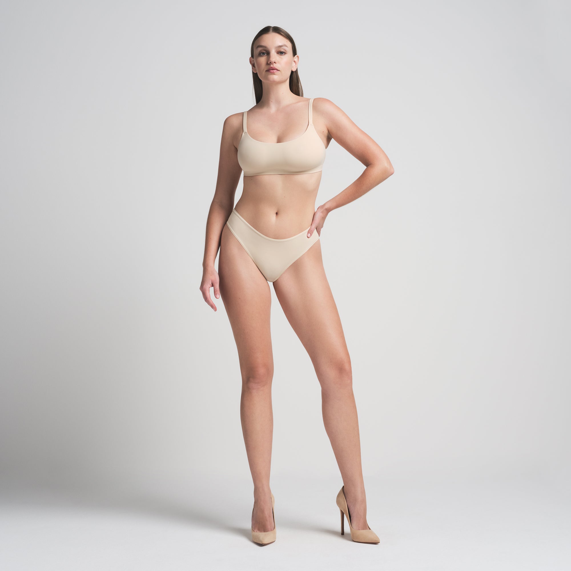 SKIMS FITS EVERYBODY SCOOP BRALETTE | SAND - Mind Türkiye