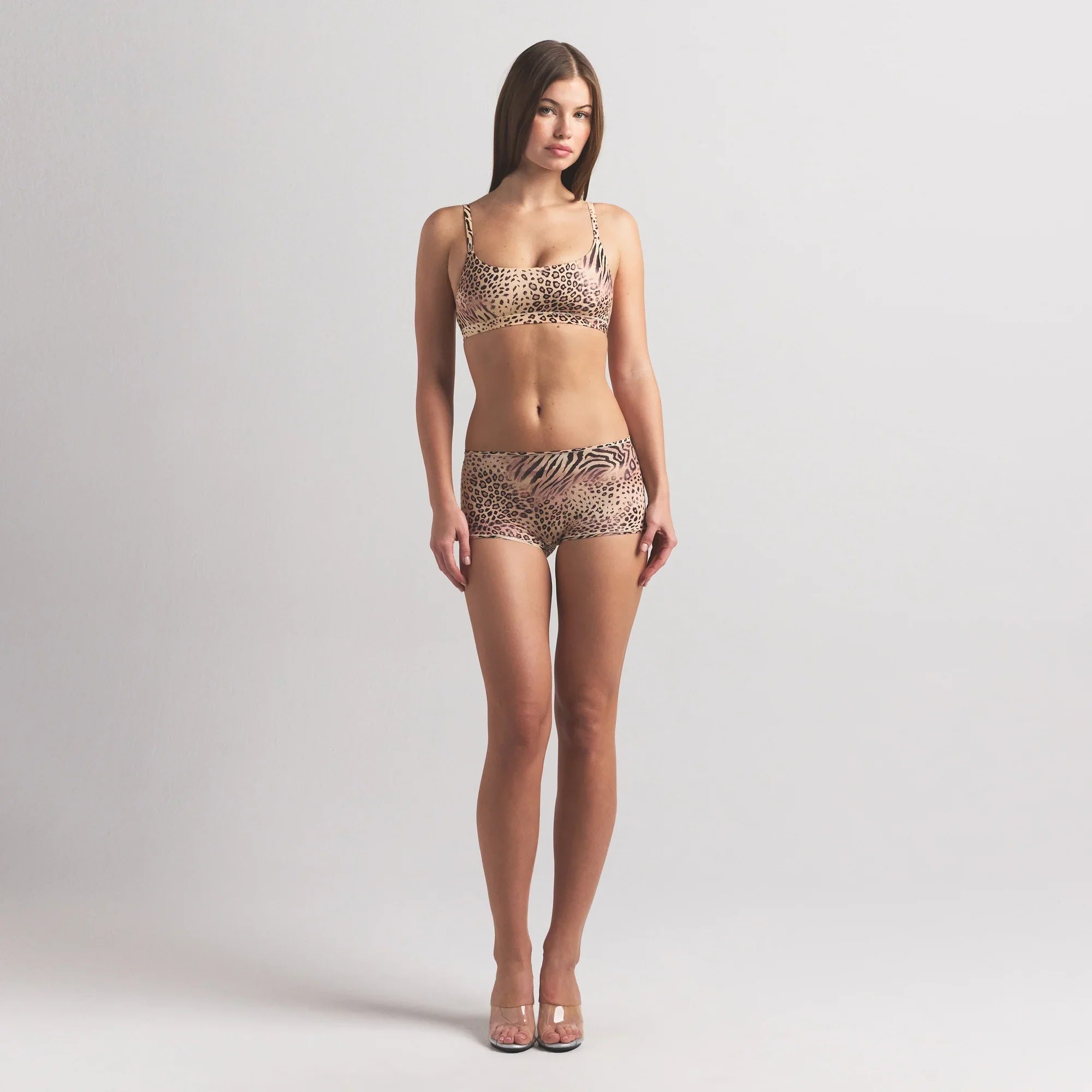 SKIMS FITS EVERYBODY SCOOP BRALETTE | SAND MULTI ANIMAL - Mind Türkiye