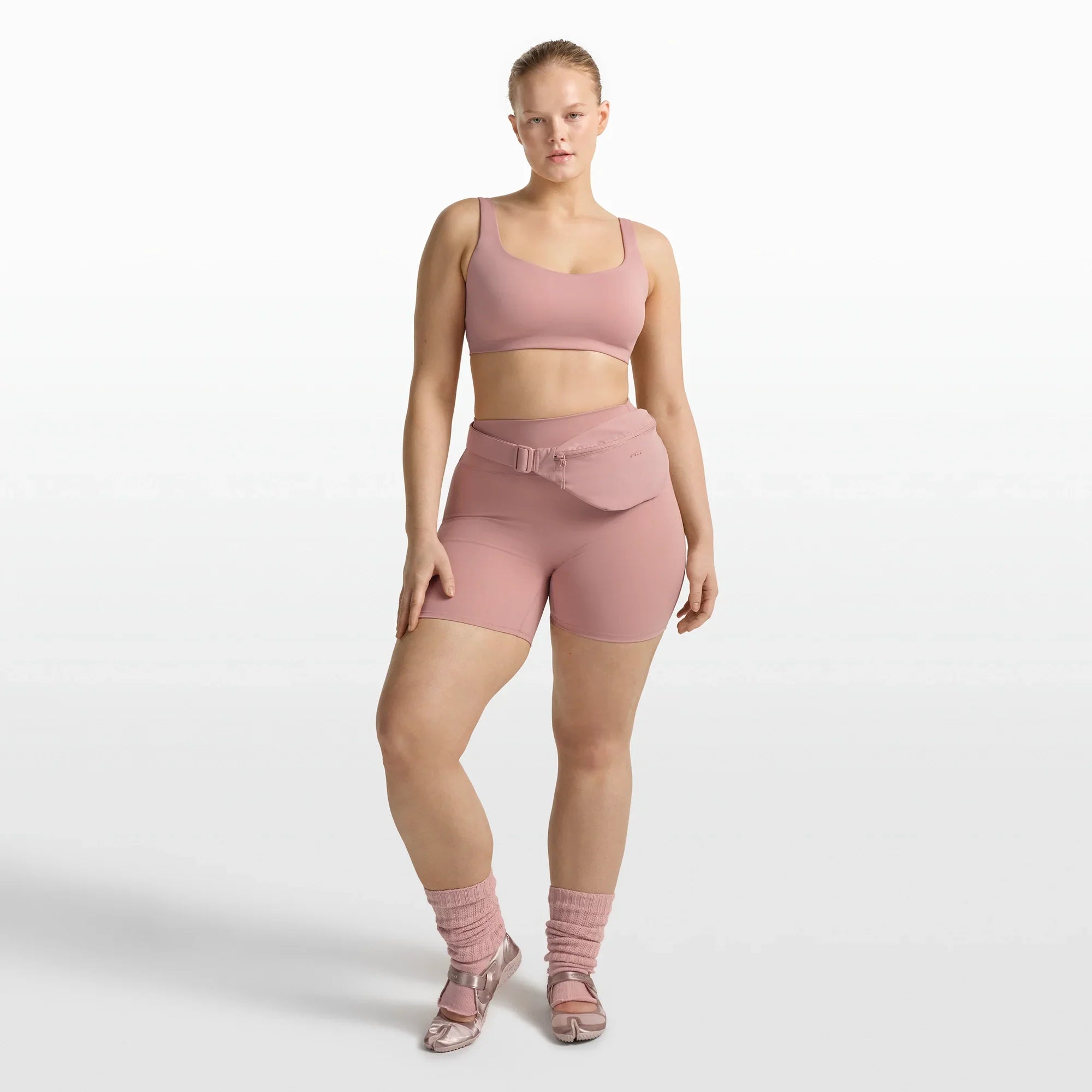 NikeSKIMS MATTE SCOOP NECK BRA | HIMALAYAN - Mind Türkiye