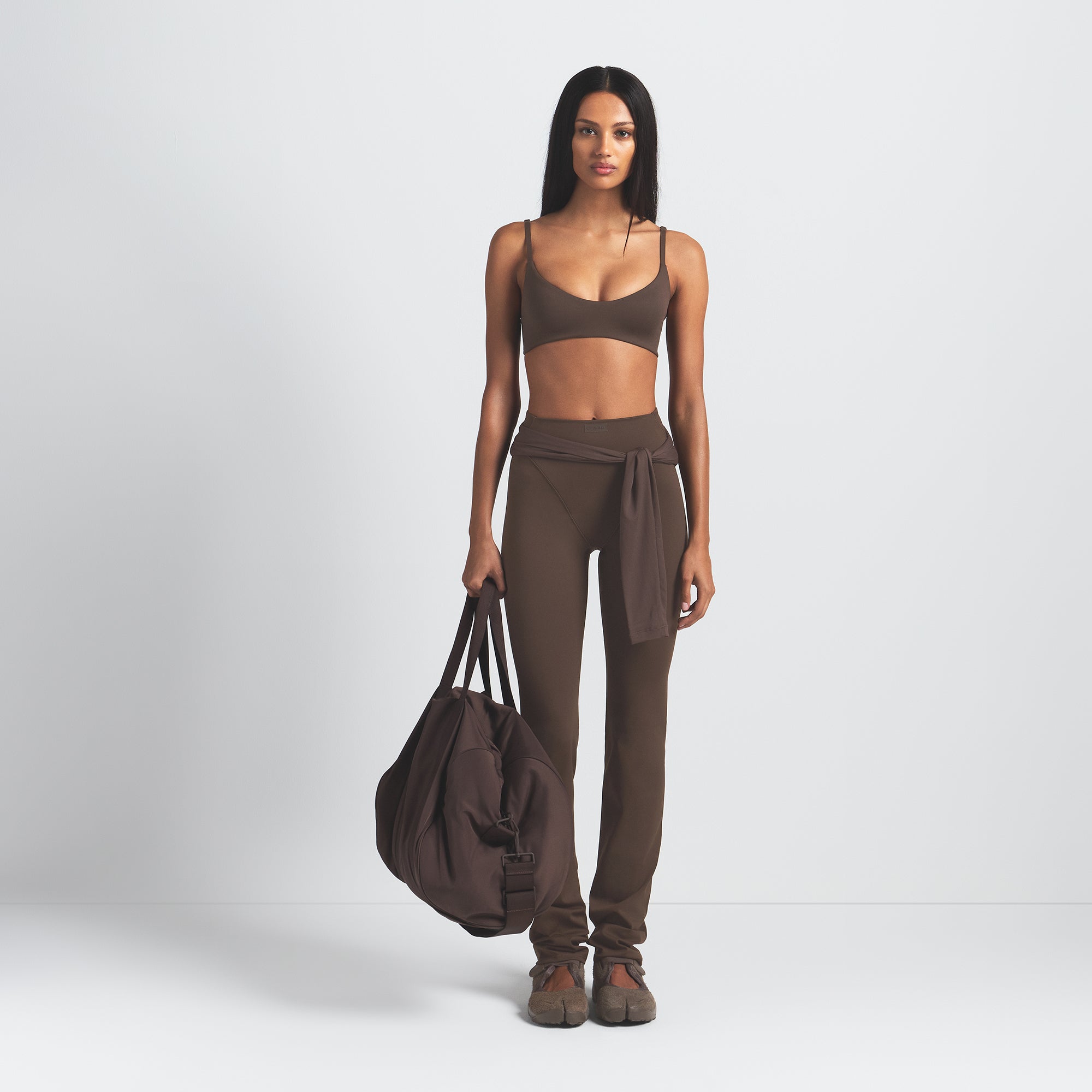NikeSKIMS MATTE MICRO SCOOP BRA | DARK SEPIA - Mind Türkiye