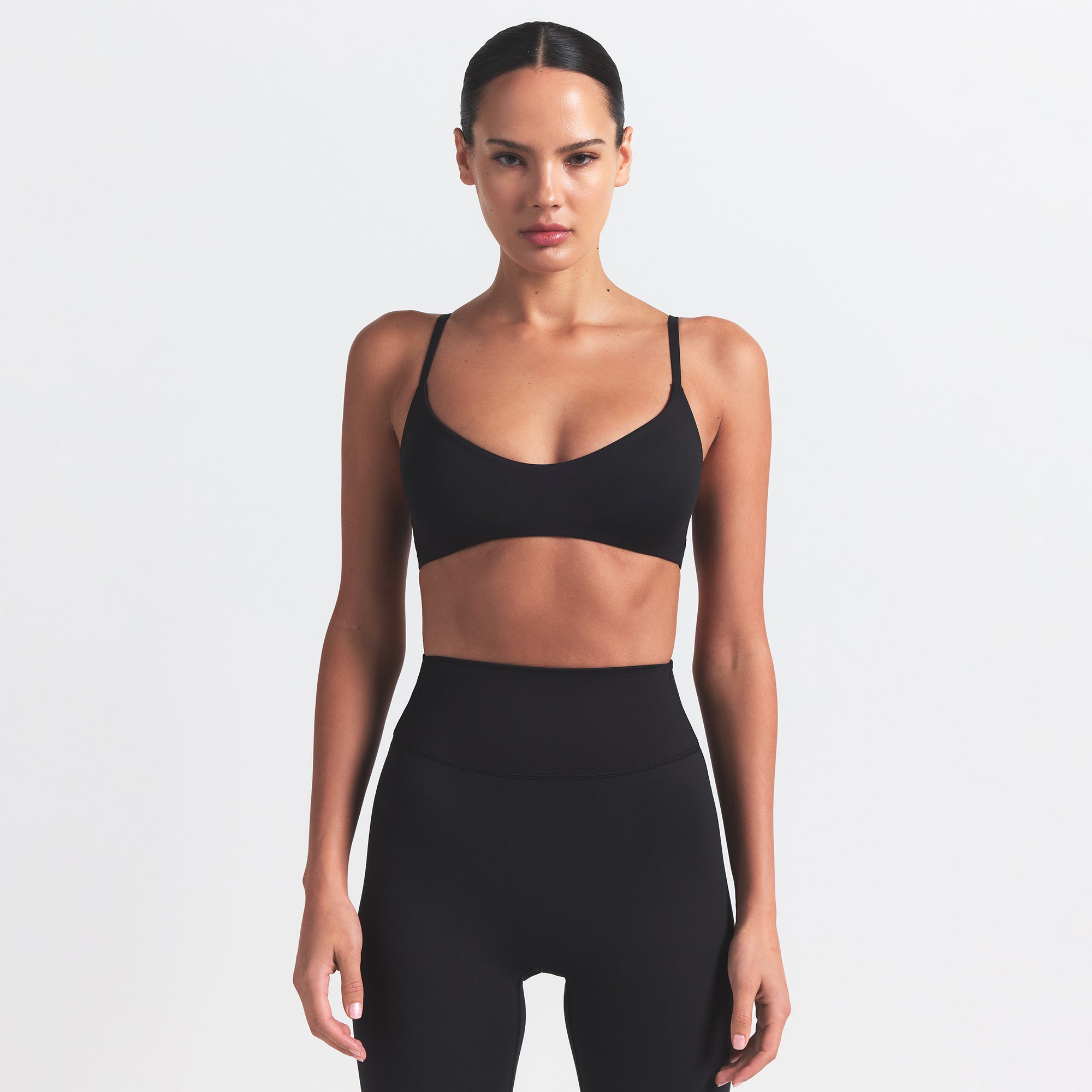 NikeSKIMS MATTE MICRO SCOOP BRA | OBSIDIAN - Mind Türkiye
