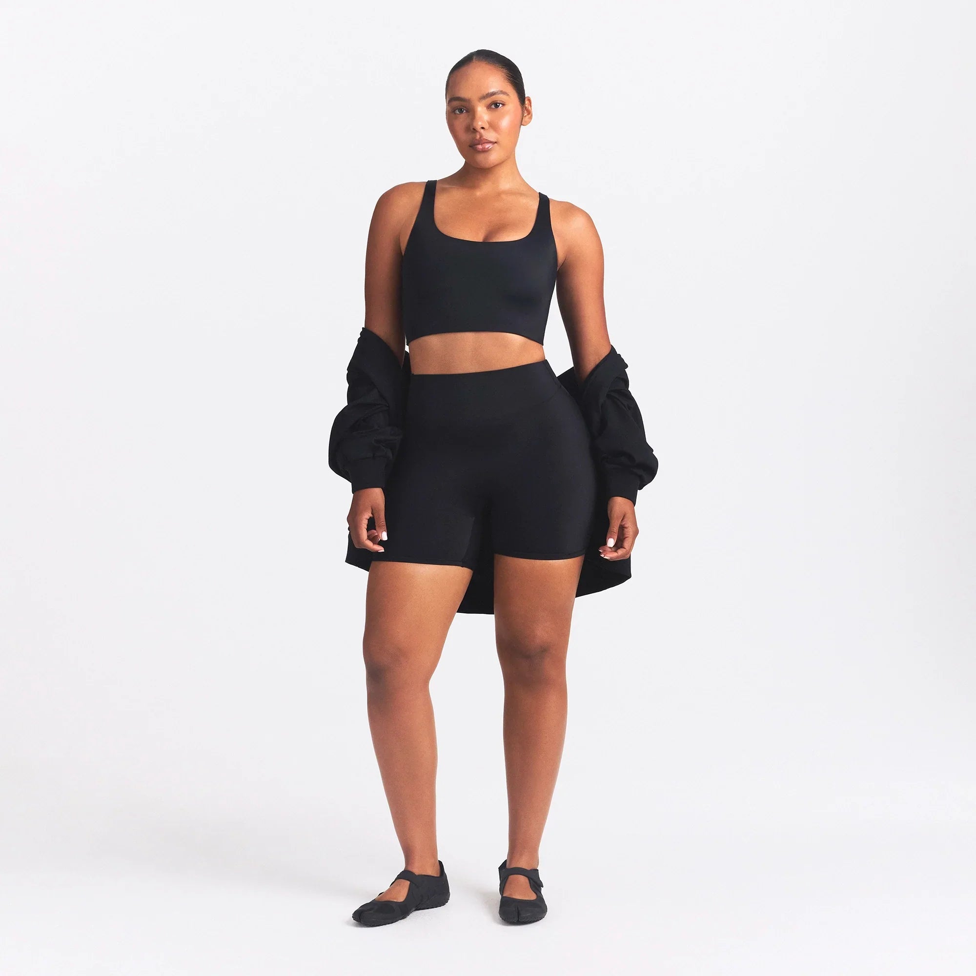 NikeSKIMS SHINE SCOOP NECK BRA TOP | OBSIDIAN - Mind Türkiye