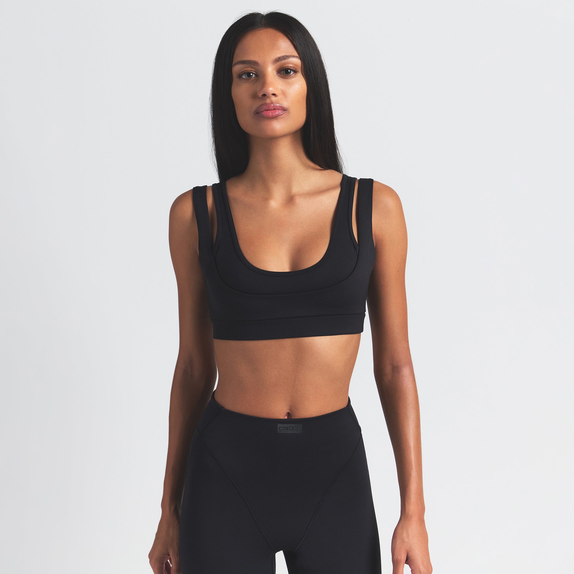 NikeSKIMS MATTE DOUBLE STRAP SCOOP BRA | OBSIDIAN - Mind Türkiye