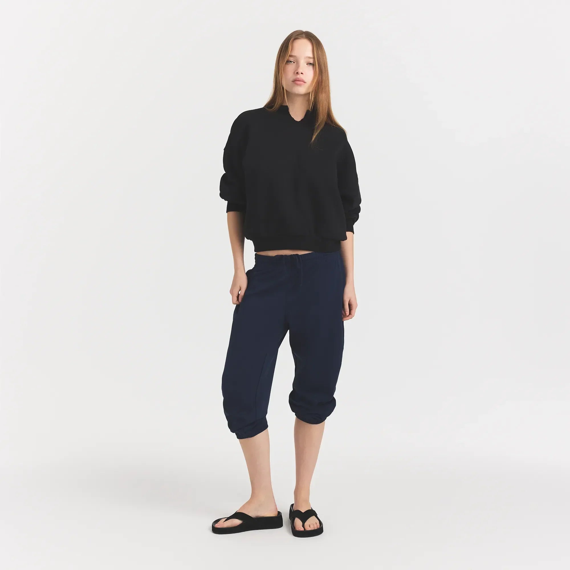 SKIMS HEAVYWEIGHT CREPE CROPPED JOGGER | NAVY - Mind Türkiye