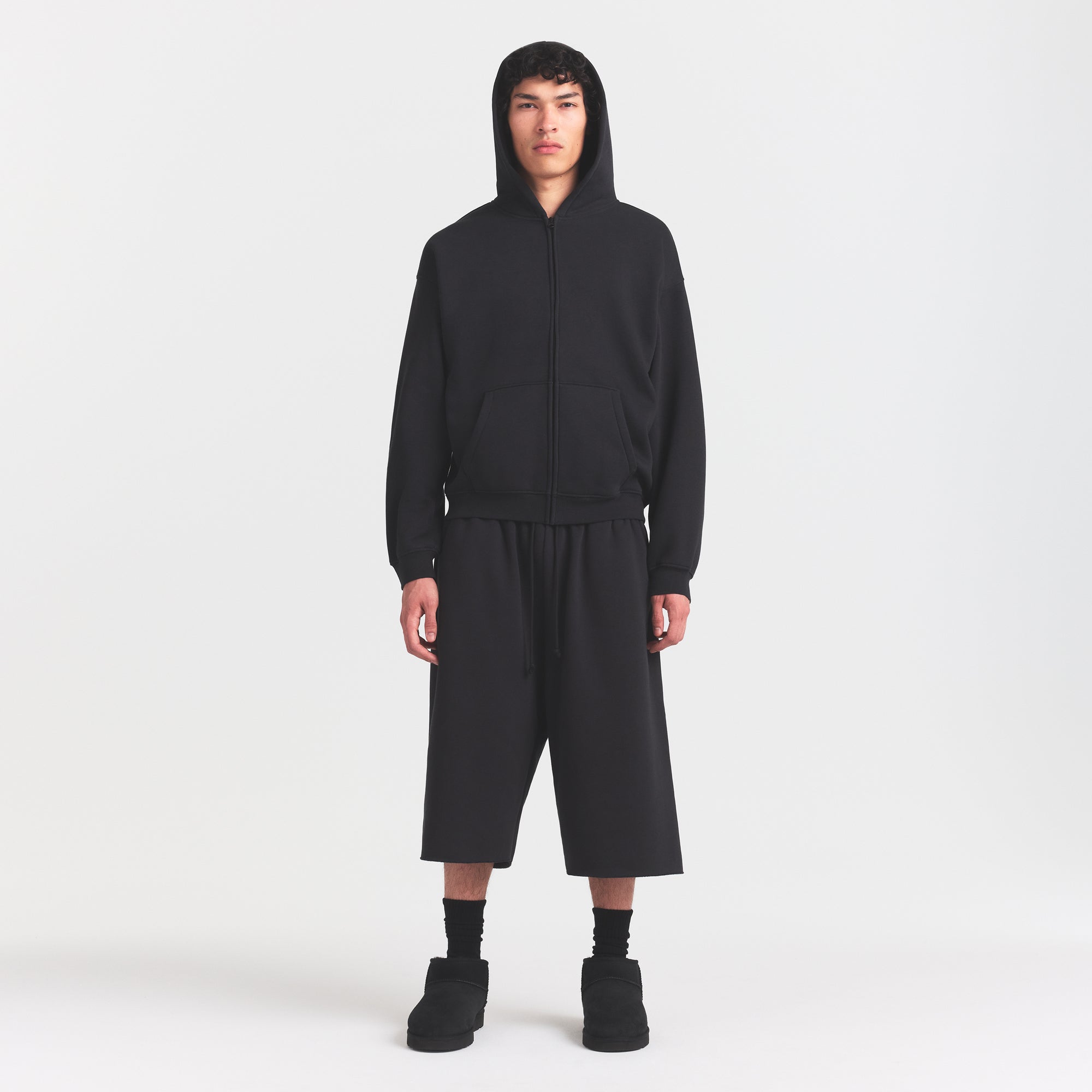 SKIMS FLEECE LOUNGE MENS RELAXED LONG SHORT | WASHED ONYX - Mind Türkiye