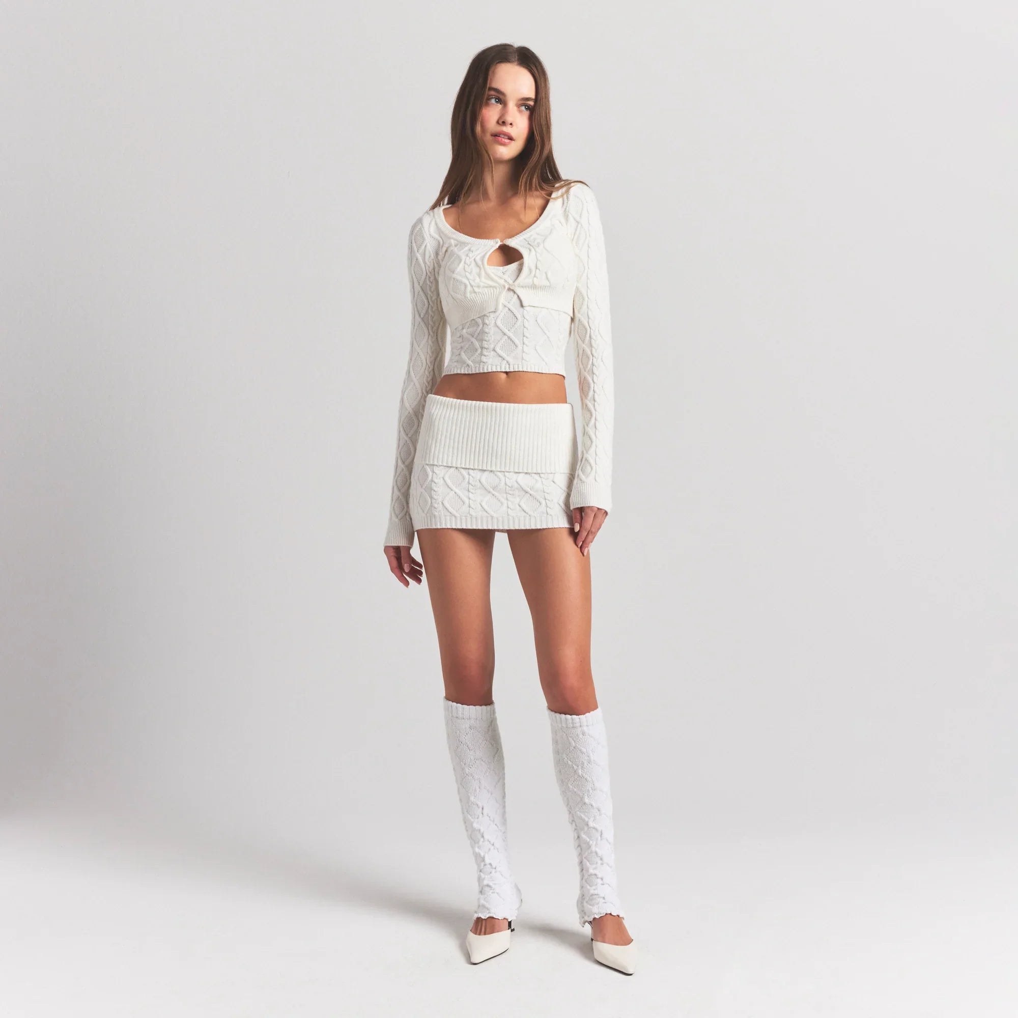 SKIMS SWEATER KNITS CABLE KNIT MINI SKIRT | IVORY - Mind Türkiye