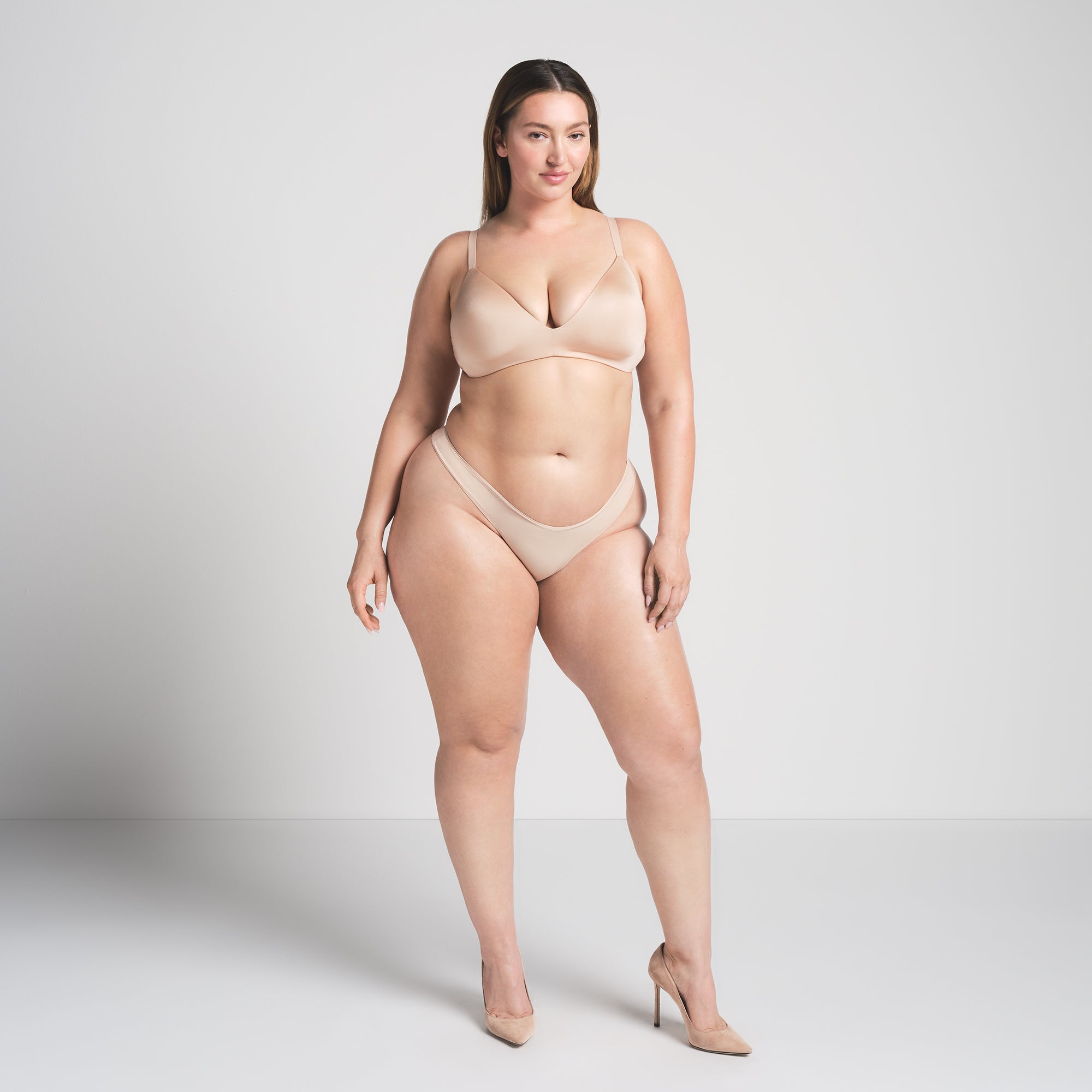 SKIMS WIRELESS FORM T-SHIRT DEMI BRA | MICA - Mind Türkiye