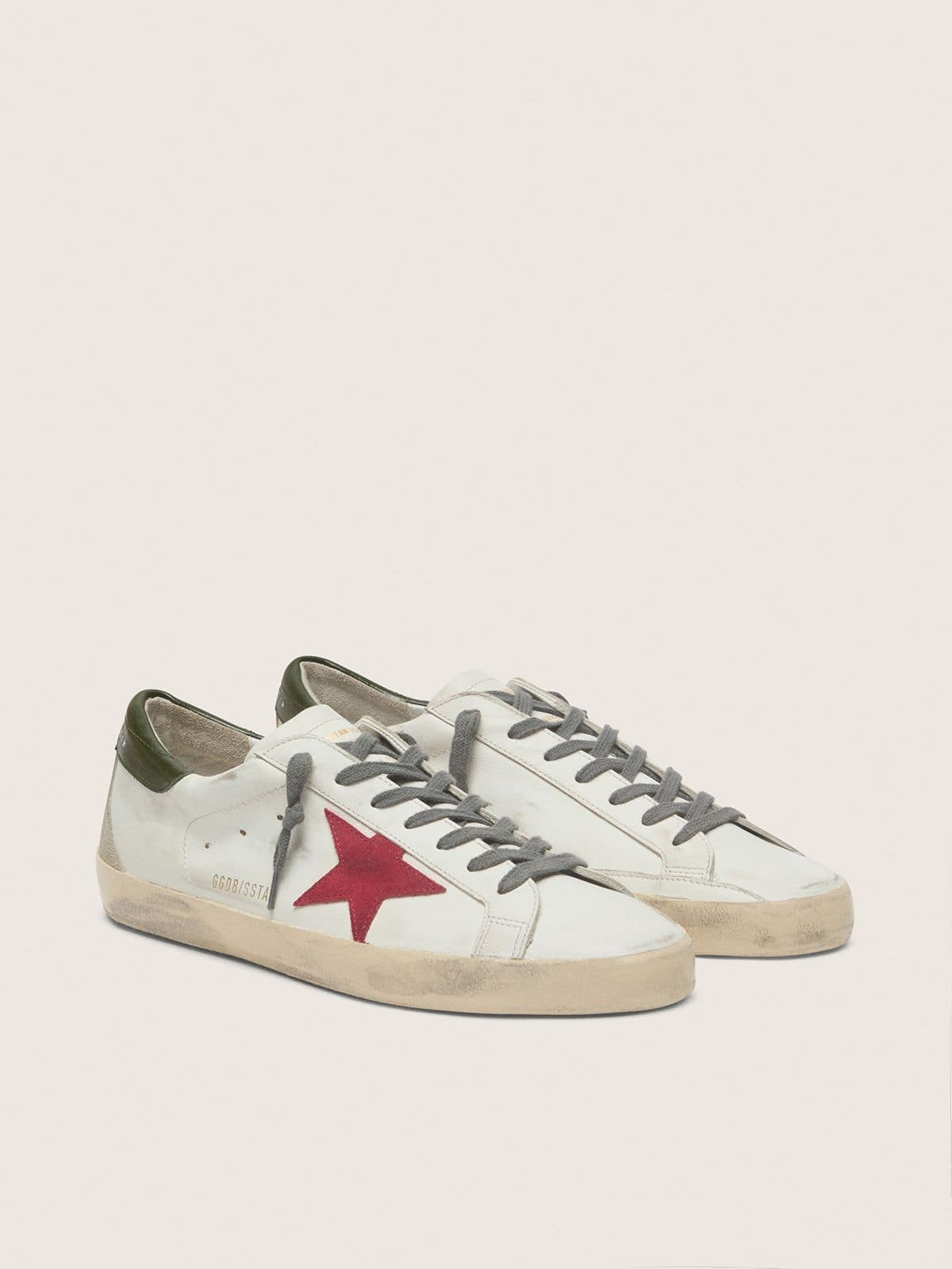 Golden Goose Men’s Super-Star With Red Suede Star And Green Leather Heel Tab - Mind Türkiye