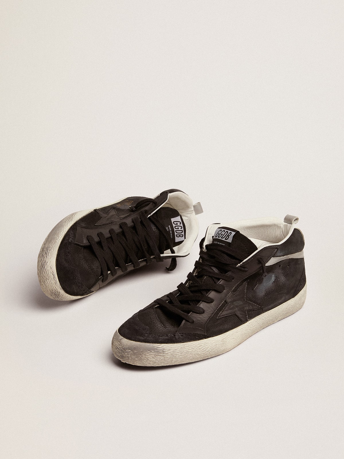 Golden Goose Men’s Mid Star In Nubuck With Black Leather Star And Silver Flash - Mind Türkiye