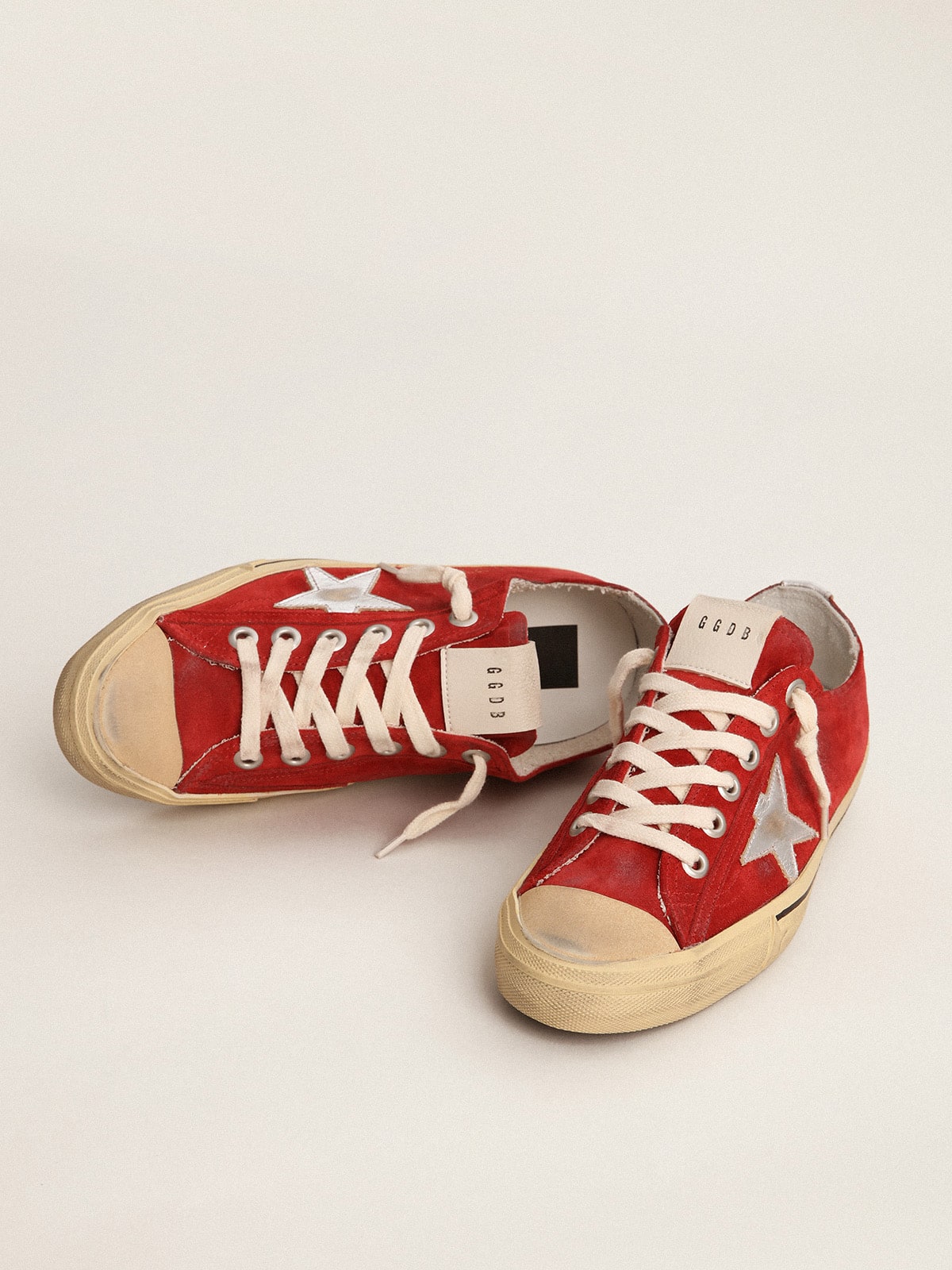 Golden Goose Men’s V-Star In Dark Red Suede With Silver Star And Heel Tab - Mind Türkiye