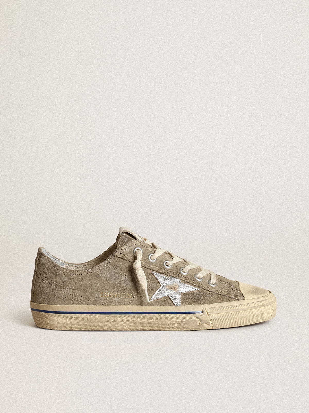Golden Goose Men’s V-Star In Dove-Gray Suede With Silver Metallic Leather Star - Mind Türkiye