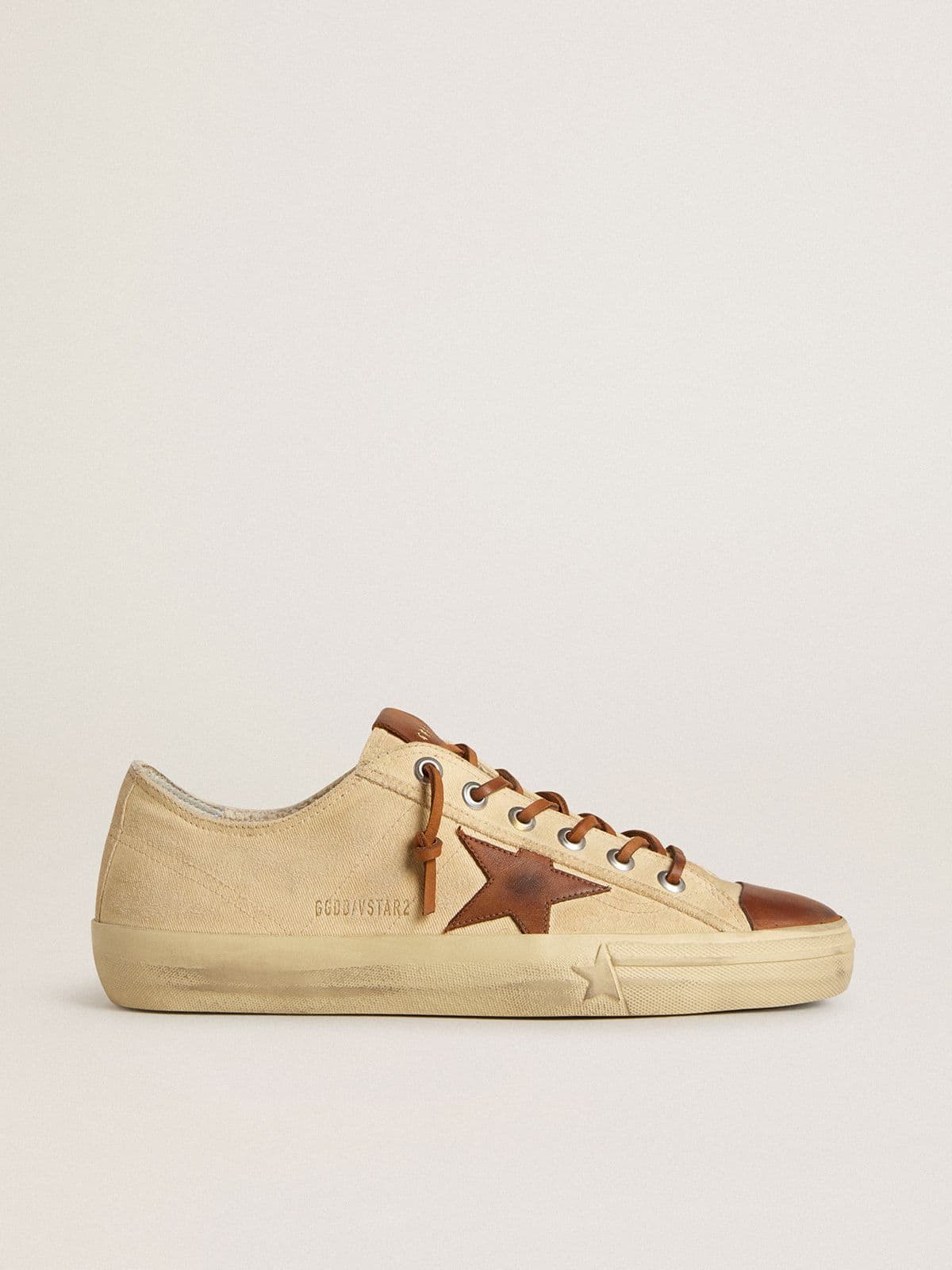 Golden Goose Men’s V-Star In Cream Canvas With Tobacco Leather Star - Mind Türkiye