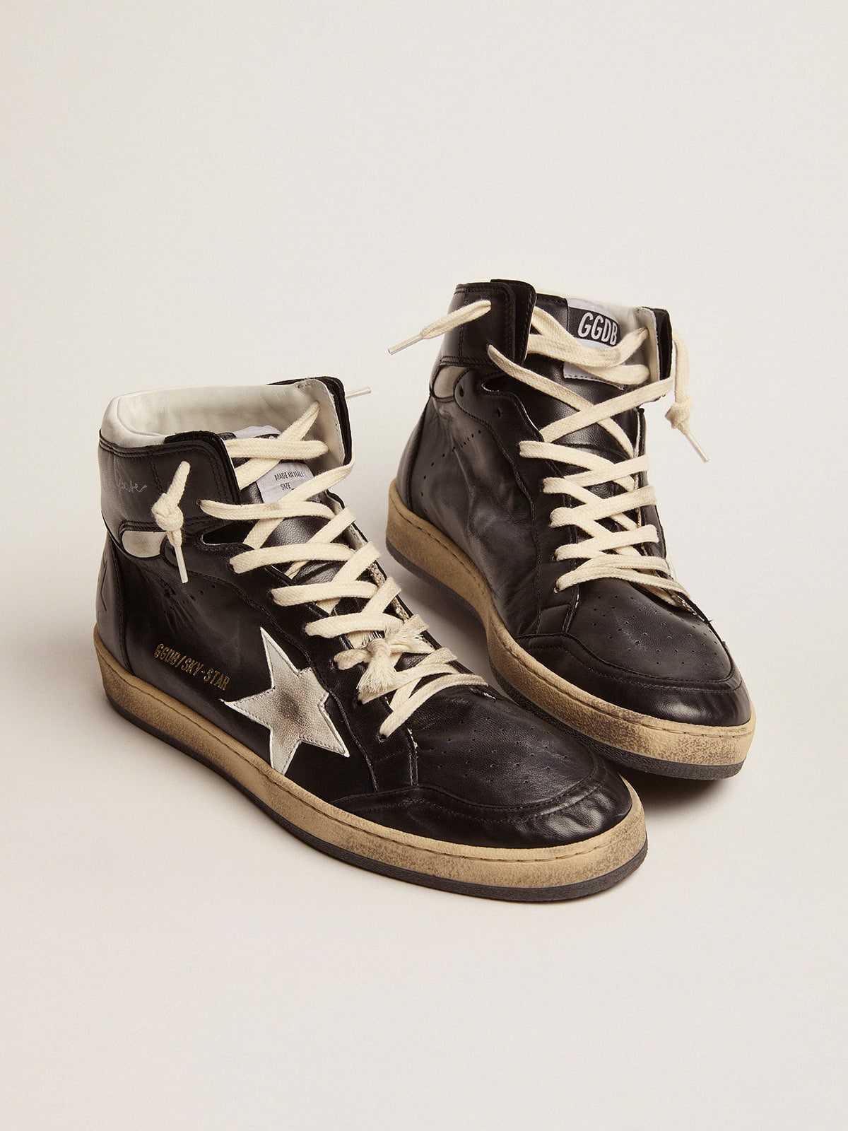 Golden Goose Sky-Star In Black Nappa Leather With White Leather Star - Mind Türkiye
