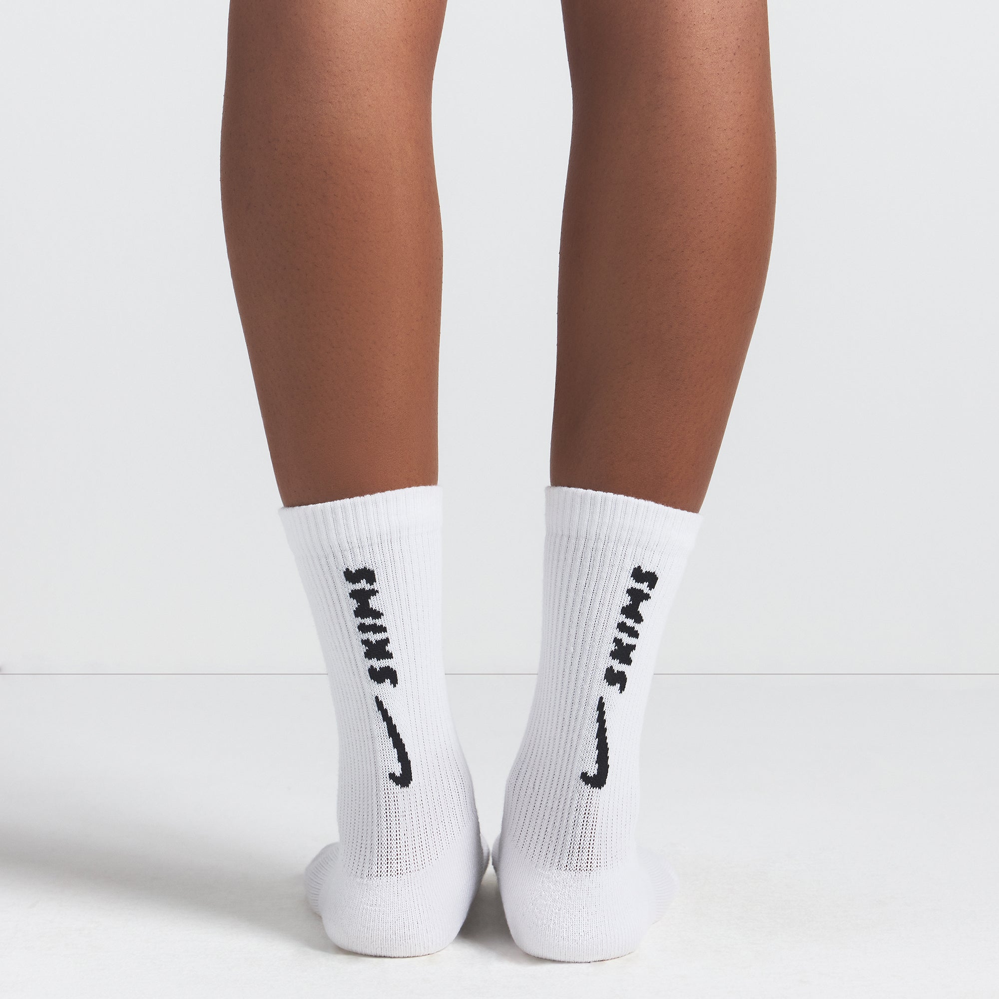 NikeSKIMS ACCESSORIES DRI-FIT CREW SOCK 3-PACK | SNOW - Mind Türkiye