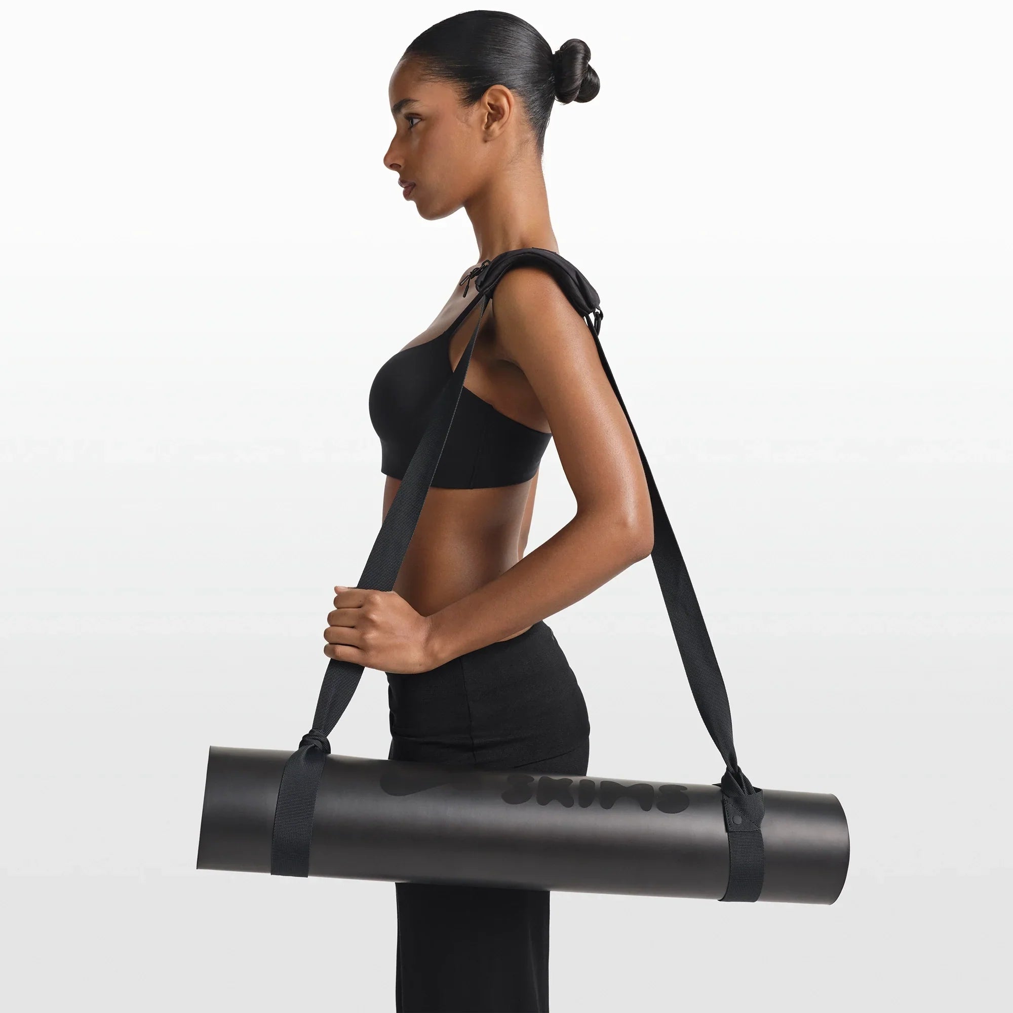 NikeSKIMS ACCESSORIES YOGA MAT STRAP | OBSIDIAN - Mind Türkiye