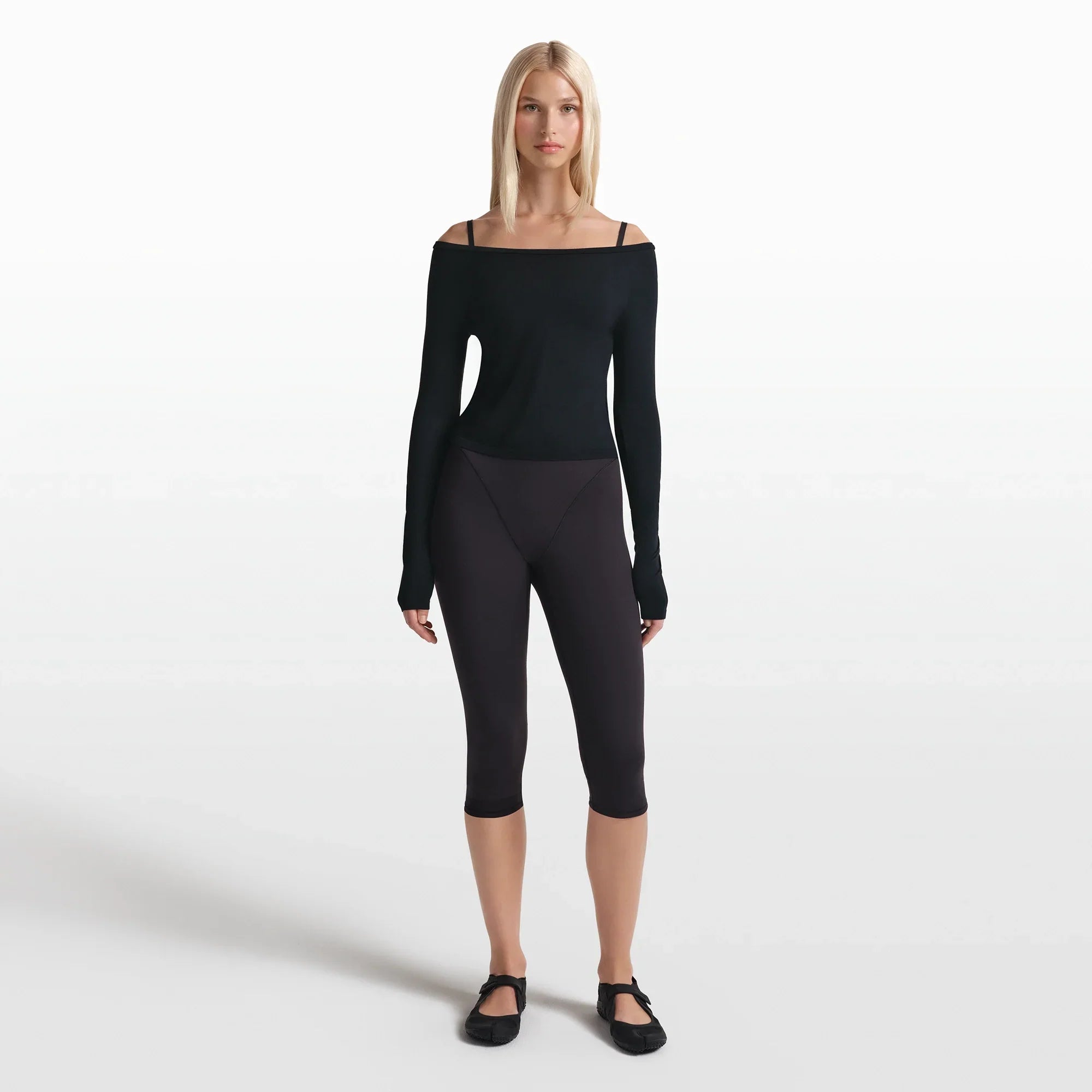 NikeSKIMS STRETCH KNIT LONG SLEEVE BOATNECK TOP | OBSIDIAN - Mind Türkiye