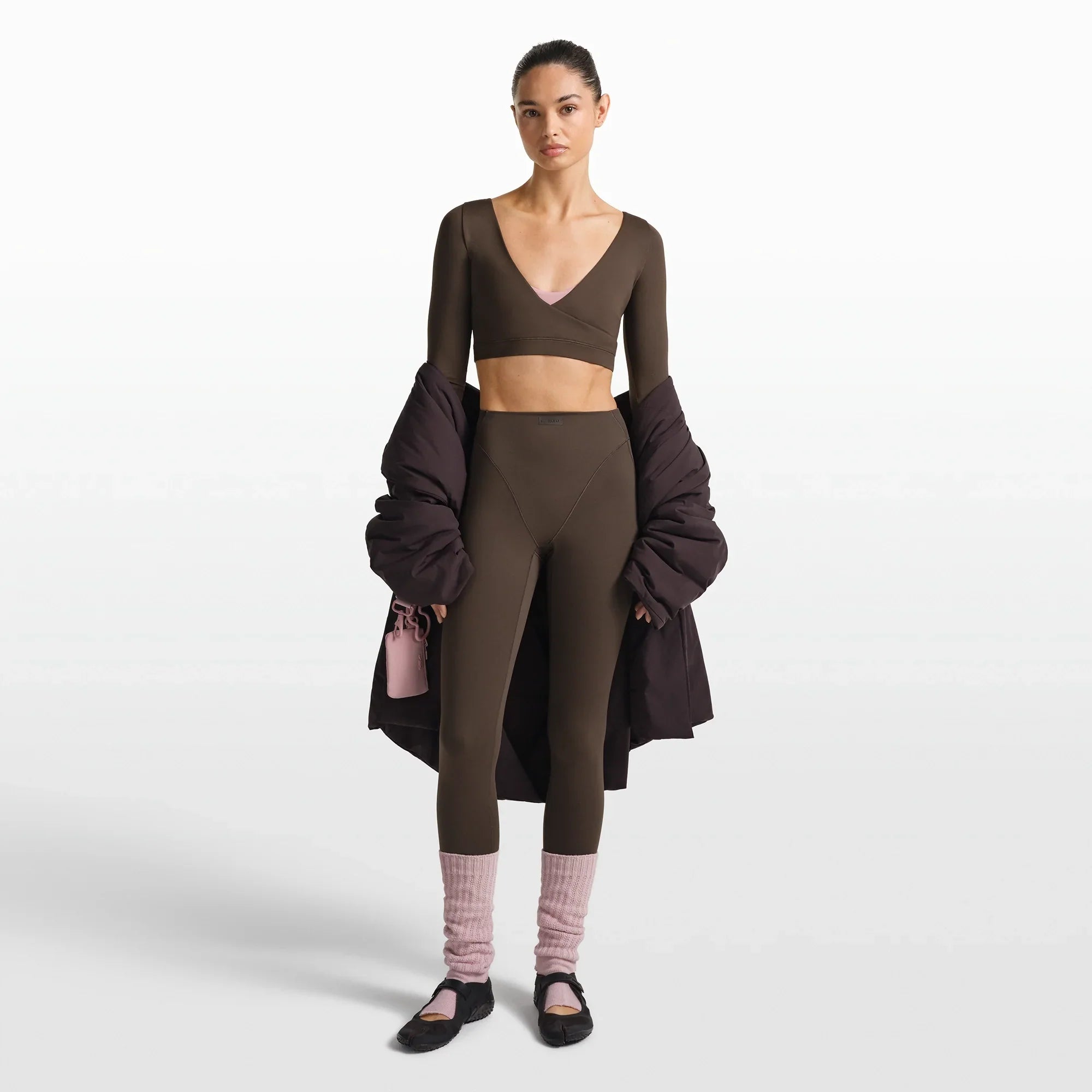 NikeSKIMS MATTE WRAP LONG SLEEVE CROPPED TOP | DARK SEPIA - Mind Türkiye
