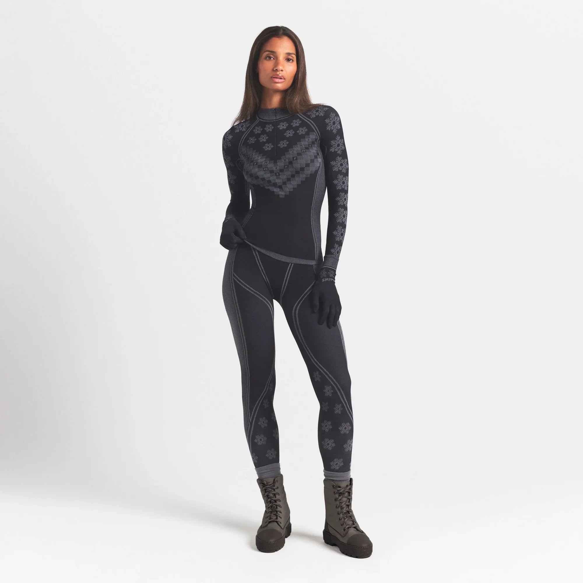 SKIMS FIRST LAYERS HALF ZIP LONG SLEEVE | OBSIDIAN WINTER FAIR ISLE - Mind Türkiye