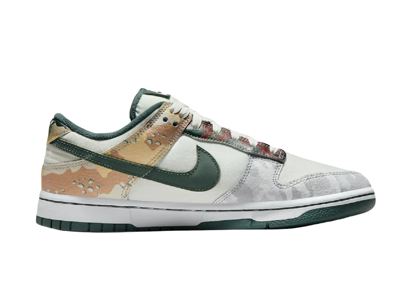 Nike Dunk Low SE Sail Multi-Camo