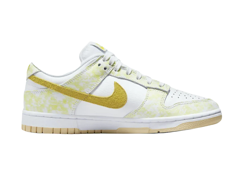 Nike Dunk Low Strike Yellow (W)