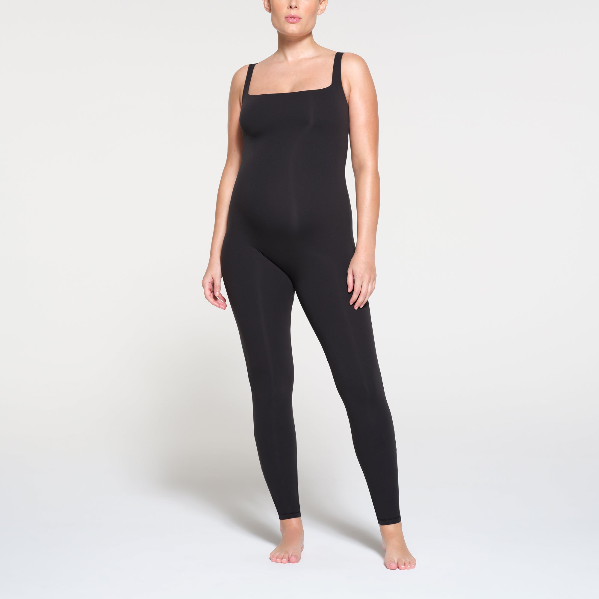 SKIMS FITS EVERYBODY MATERNITY CATSUIT | ONYX - Mind Türkiye