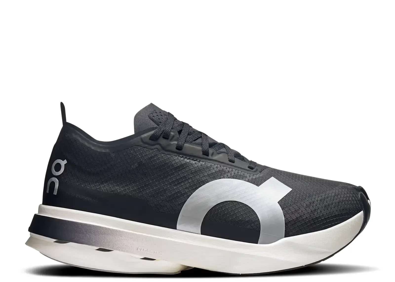 On Cloudboom Strike Black White (W) - Mind Türkiye