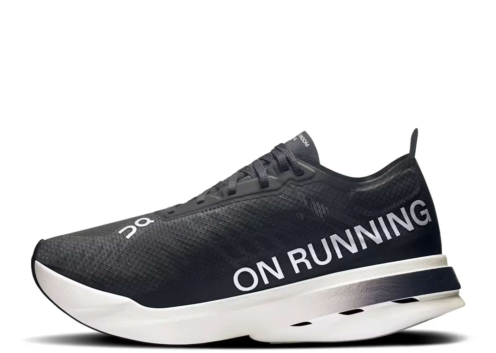 On Cloudboom Strike Black White (W) - Mind Türkiye