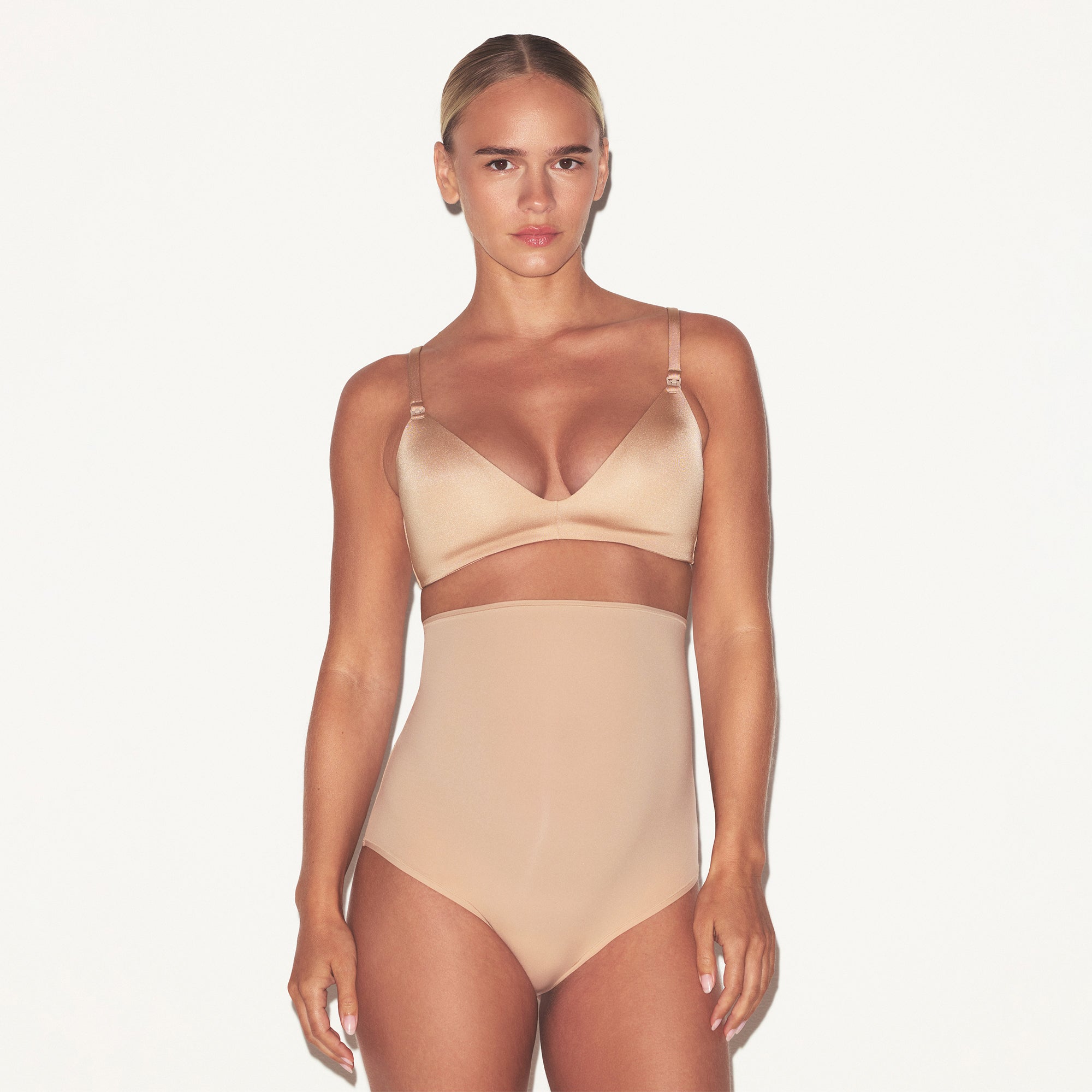 SKIMS WIRELESS FORM MATERNITY NURSING BRA | CLAY - Mind Türkiye