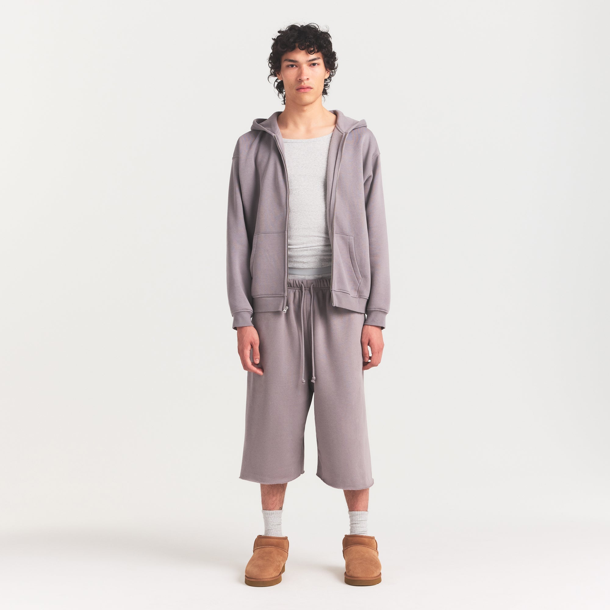 SKIMS FLEECE LOUNGE MENS RELAXED ZIP UP HOODIE | SHADOW - Mind Türkiye