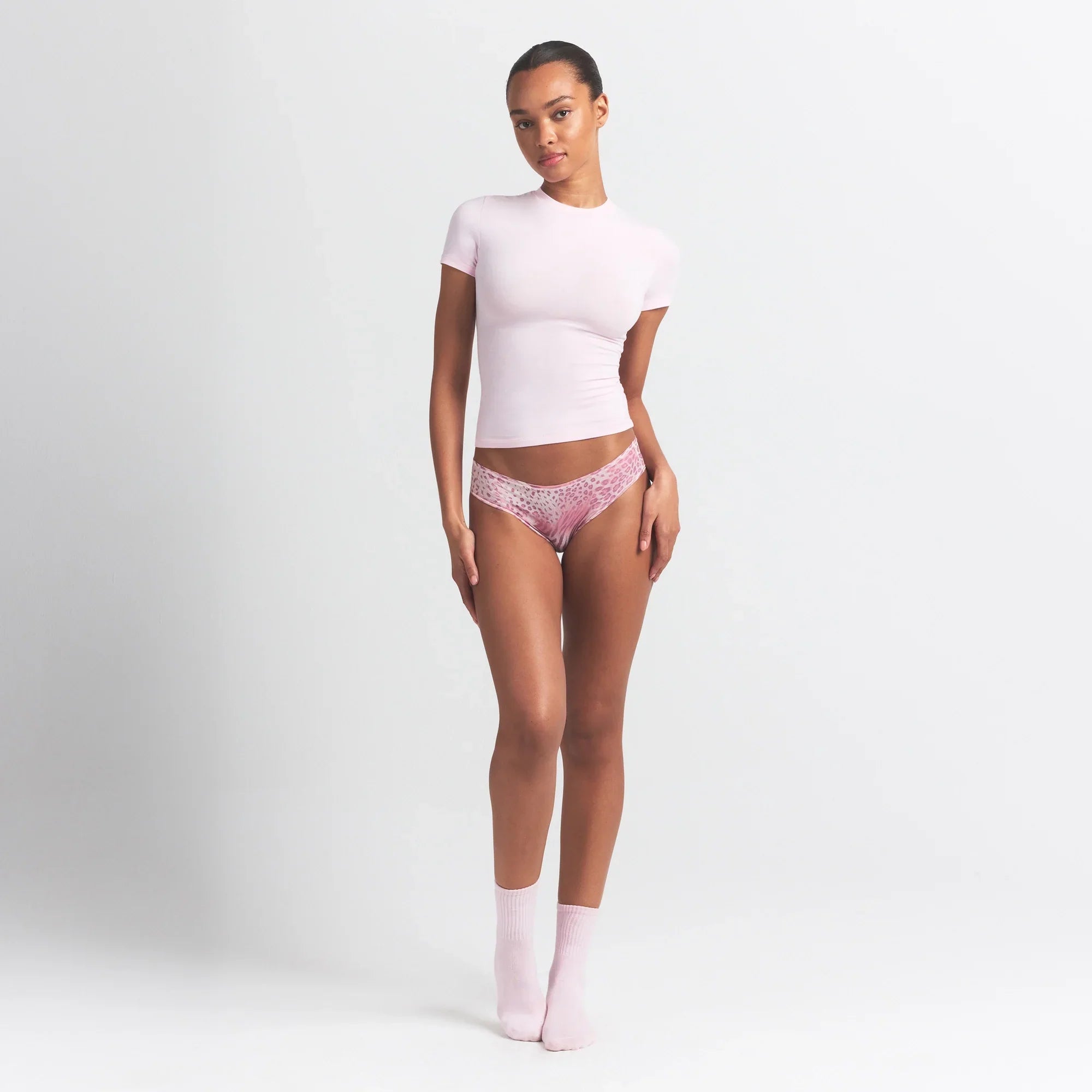 SKIMS FITS EVERYBODY CHEEKY BRIEF 5-PACK | SAND BLOOM ANIMAL MULTI - Mind Türkiye